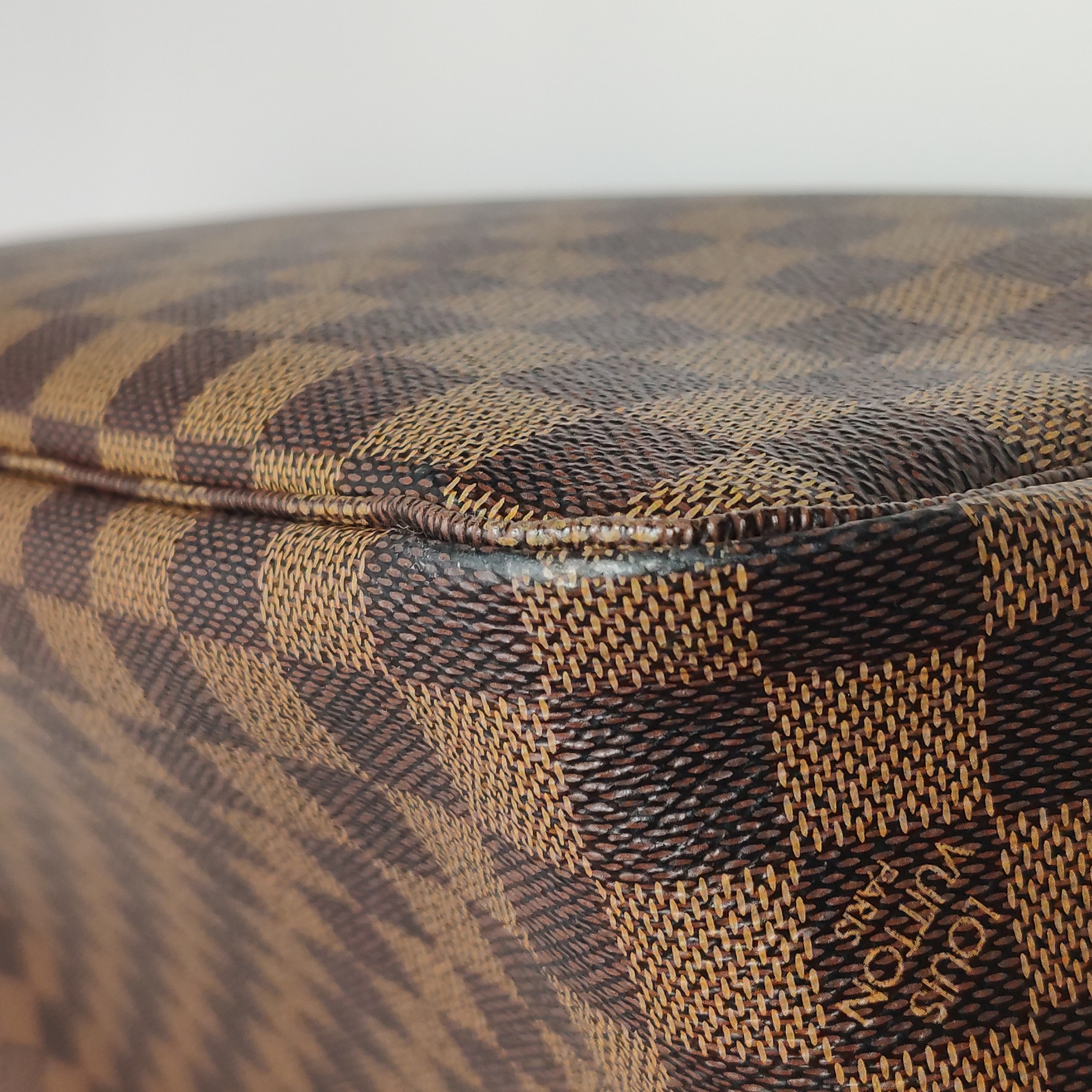 Louis Vuitton(LV) Neverfull Tote Damier MM — photo 18 of 19