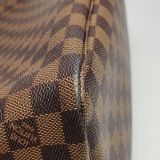 Louis Vuitton(LV) Neverfull Tote Damier MM — thumbnail 18