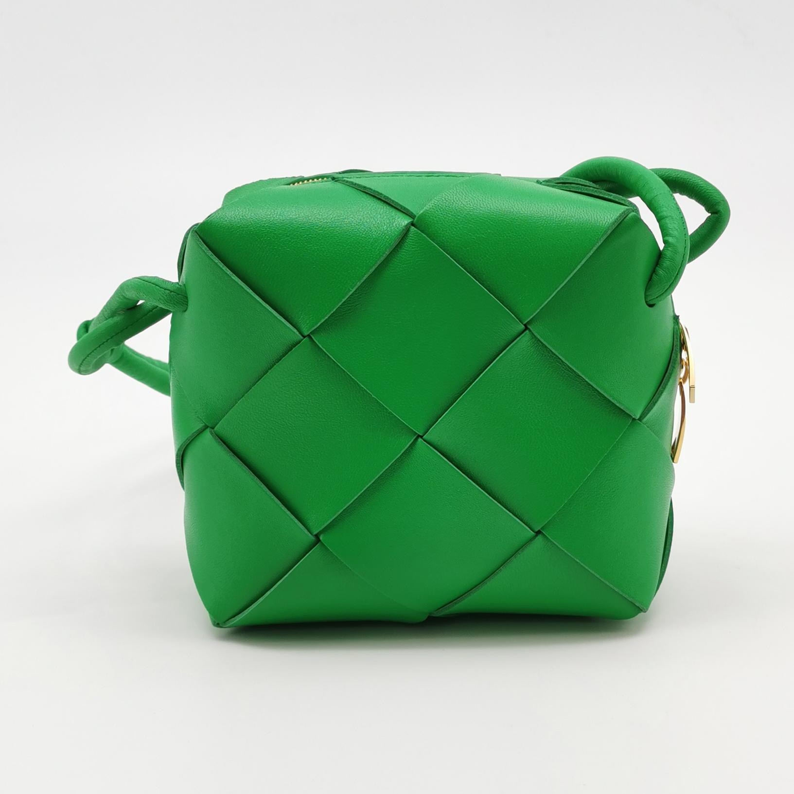 Bottega Veneta Cassette Camera Crossbody Bag Maxi Intrecciato Leather Mini — photo 5 of 22
