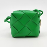 Bottega Veneta Cassette Camera Crossbody Bag Maxi Intrecciato Leather Mini — thumbnail 5