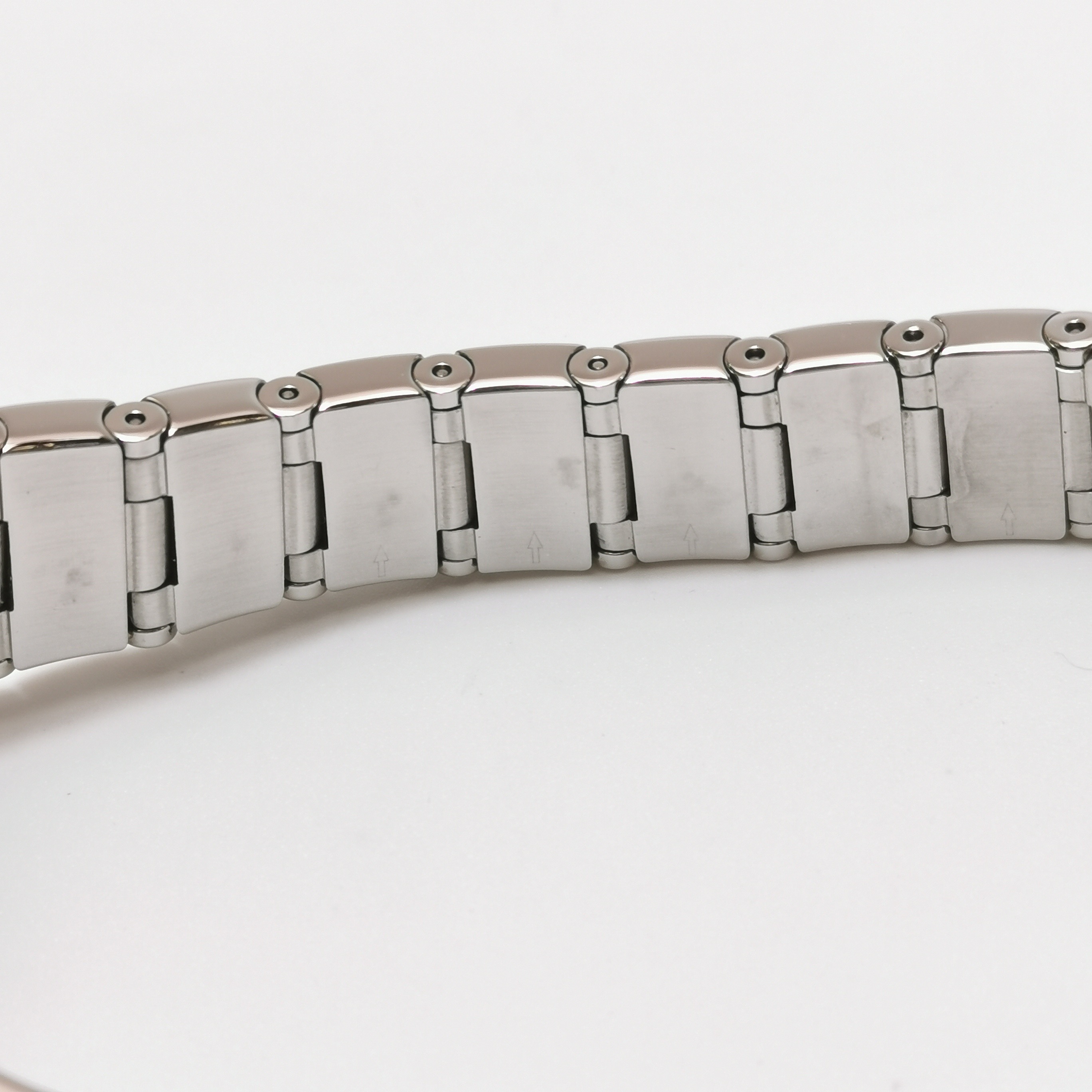 Omega Constellation Quartz Watch Stainless Steel with Diamond Bezel and Markers and Mother of Pearl 24 — photo 9 of 13