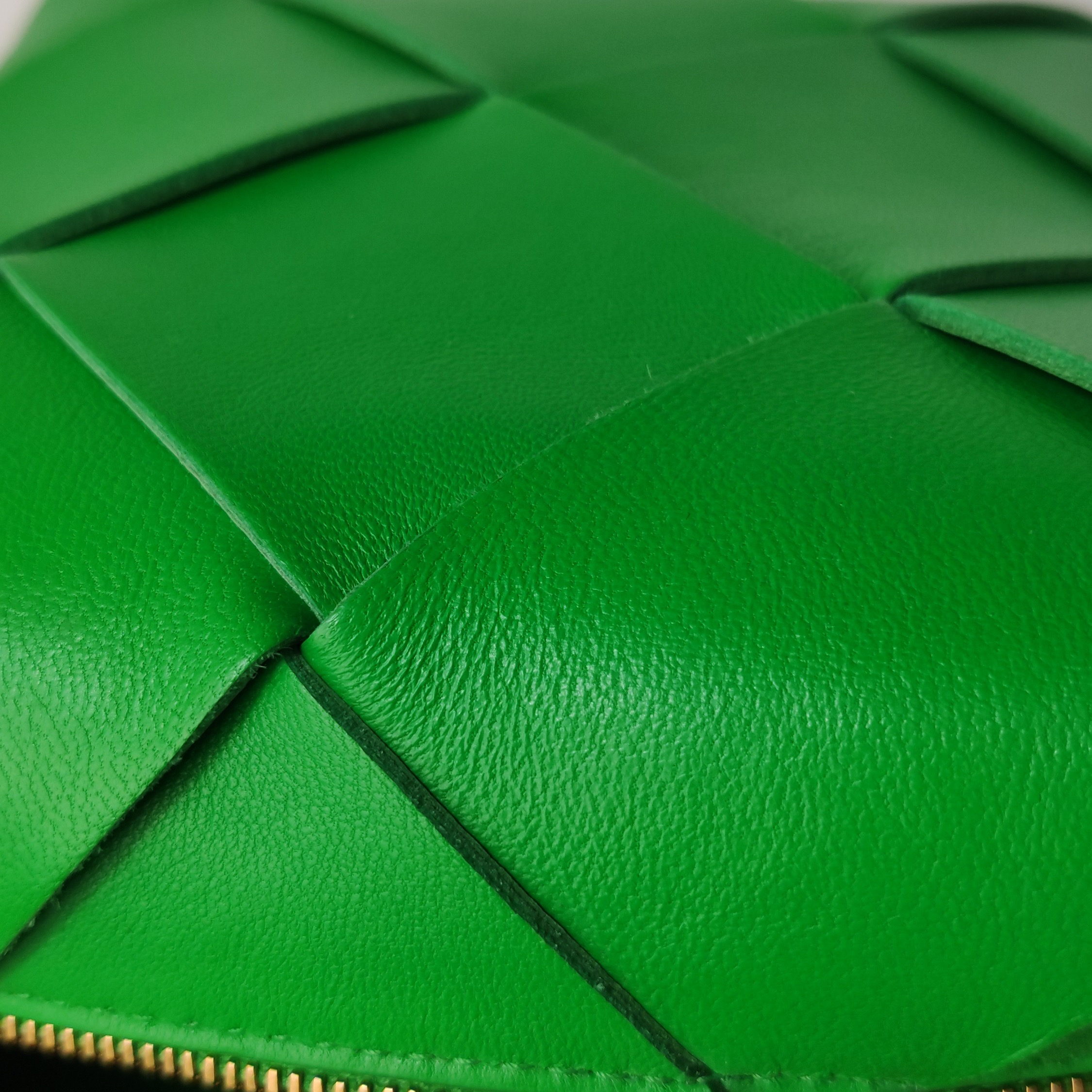 Bottega Veneta Cassette Camera Crossbody Bag Maxi Intrecciato Leather Mini — photo 19 of 22