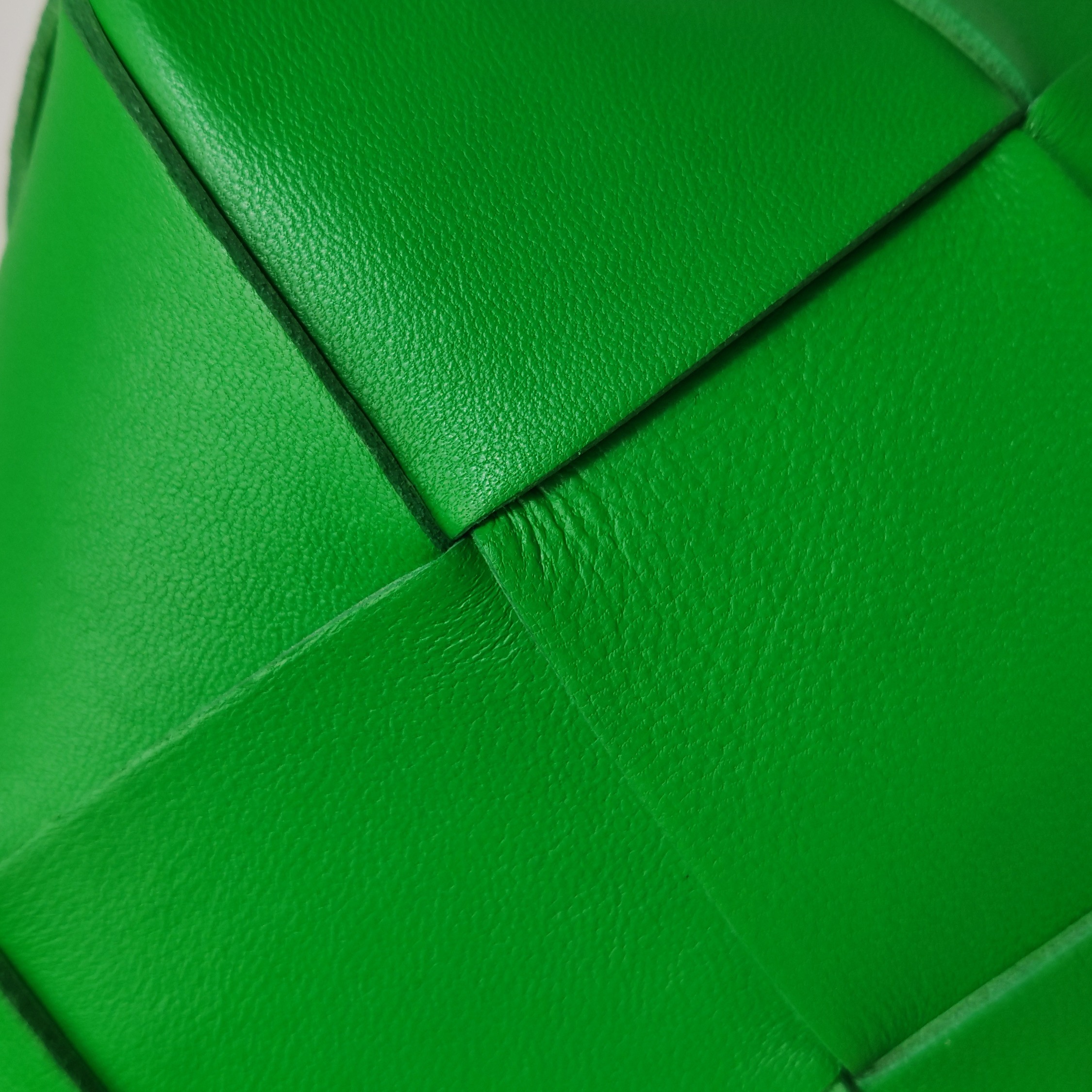 Bottega Veneta Cassette Camera Crossbody Bag Maxi Intrecciato Leather Mini — photo 13 of 22