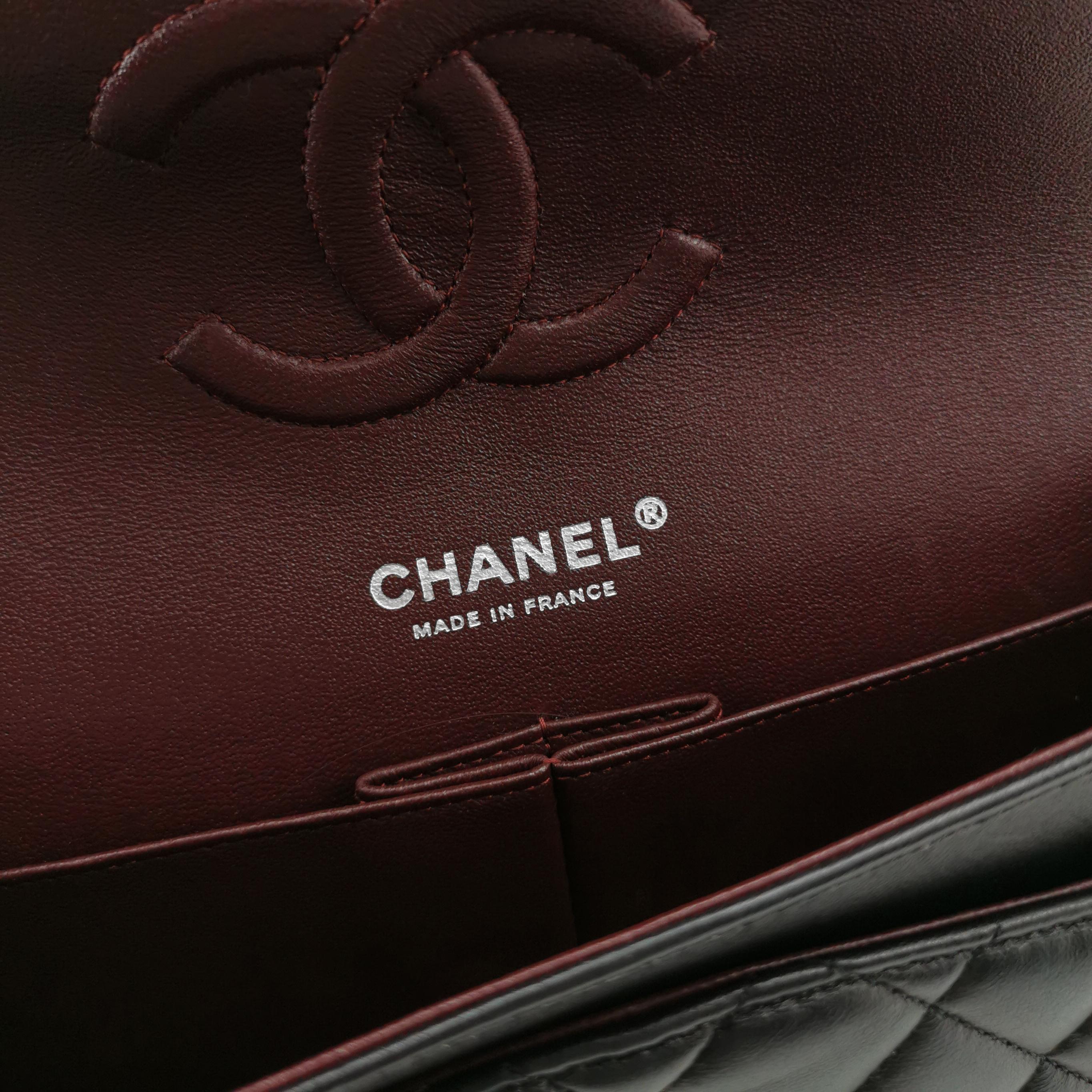 Chanel Classic Double Flap Bag Quilted Lambskin Medium — photo 8 of 15