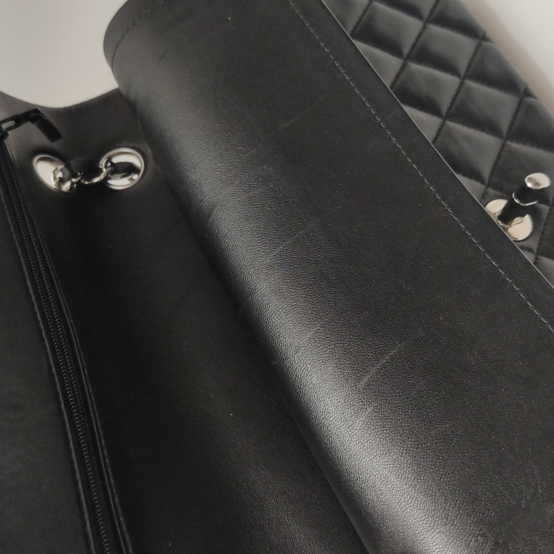 Chanel Classic Double Flap Bag Quilted Lambskin Medium — photo 9 of 15