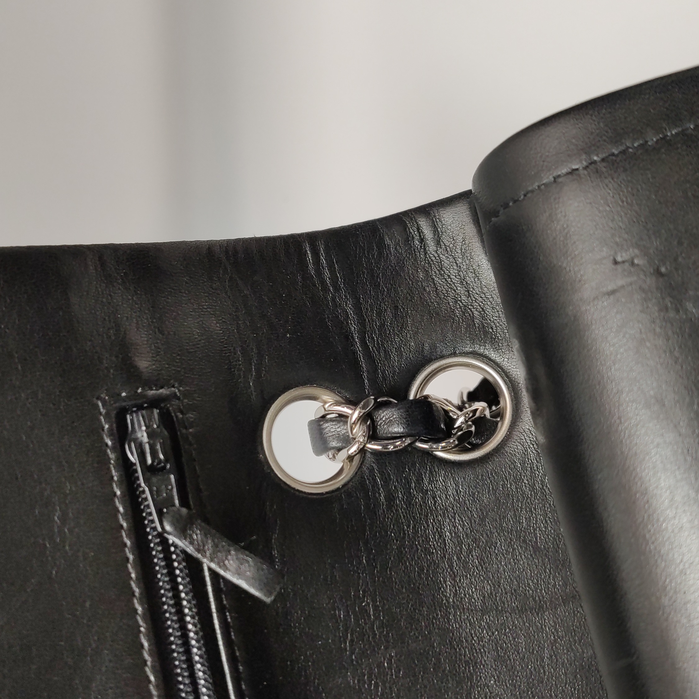 Chanel Classic Double Flap Bag Quilted Lambskin Medium — photo 11 of 15