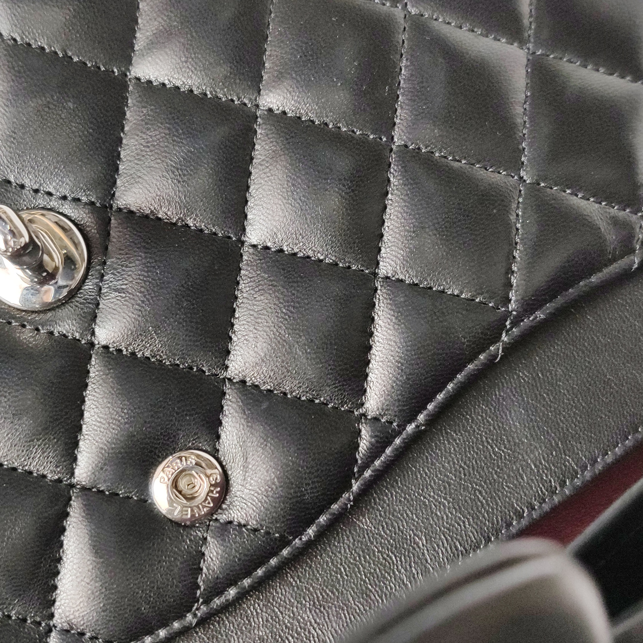 Chanel Classic Double Flap Bag Quilted Lambskin Medium — photo 13 of 15