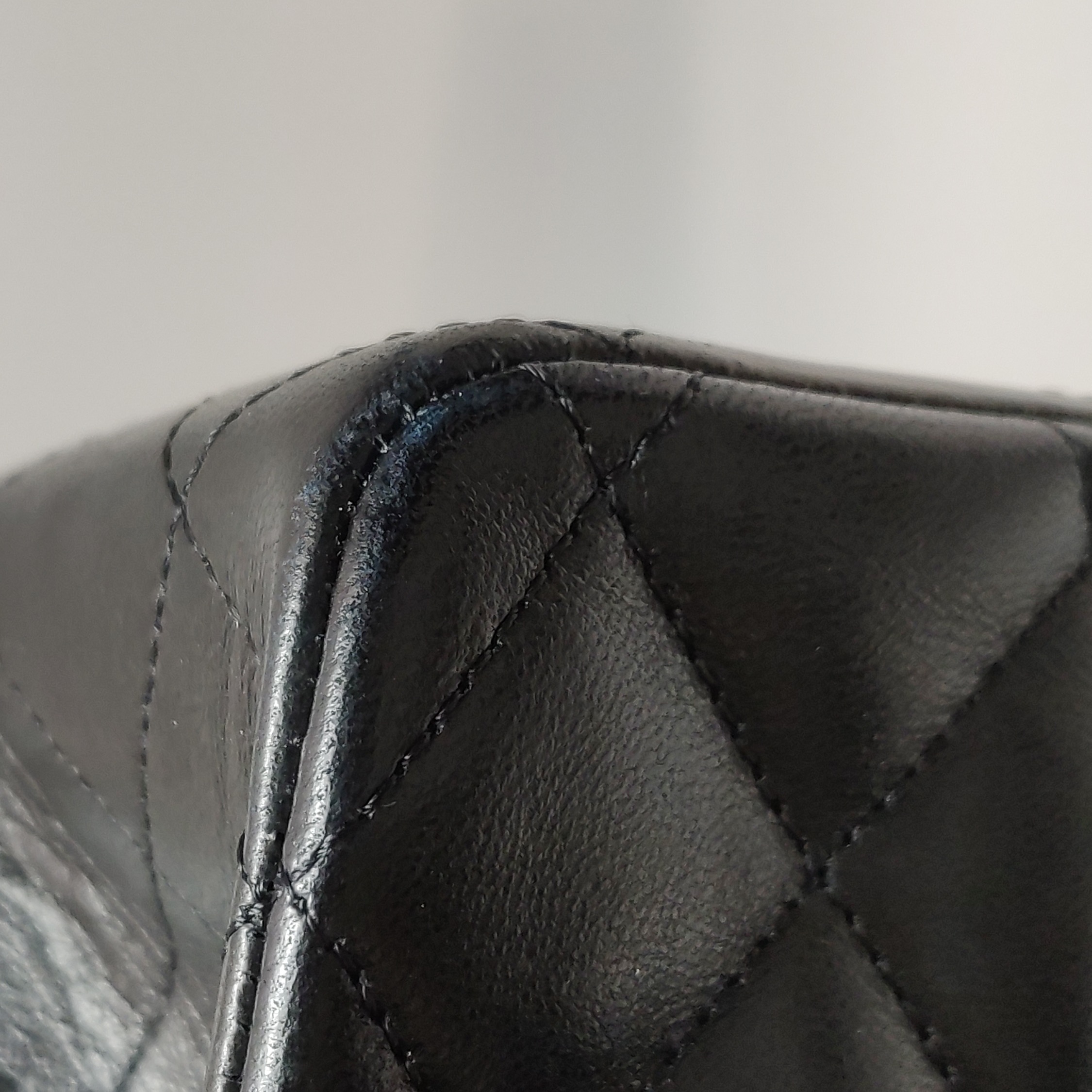 Chanel Classic Double Flap Bag Quilted Lambskin Medium — photo 12 of 15