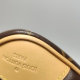 Louis Vuitton(LV) Boulogne NM Handbag Monogram Canvas — thumbnail 16