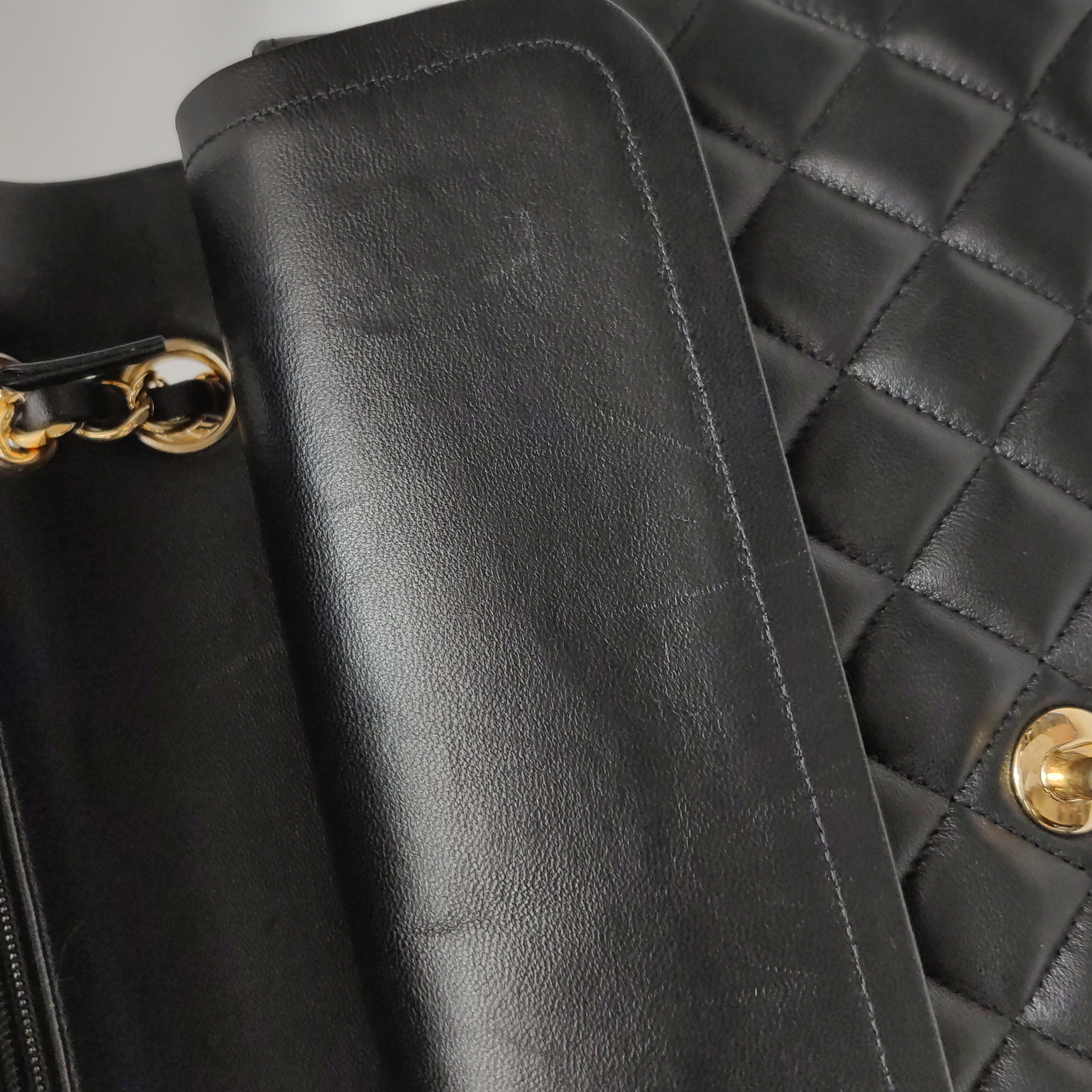 Chanel Classic Double Flap Bag Quilted Caviar Medium — photo 11 of 14