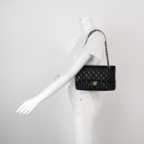 Chanel Classic Double Flap Bag Quilted Caviar Medium — thumbnail 2