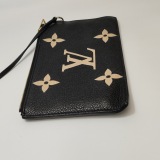 Louis Vuitton(LV) NeoNoe Handbag Bicolor Monogram Empreinte Giant MM — thumbnail 8
