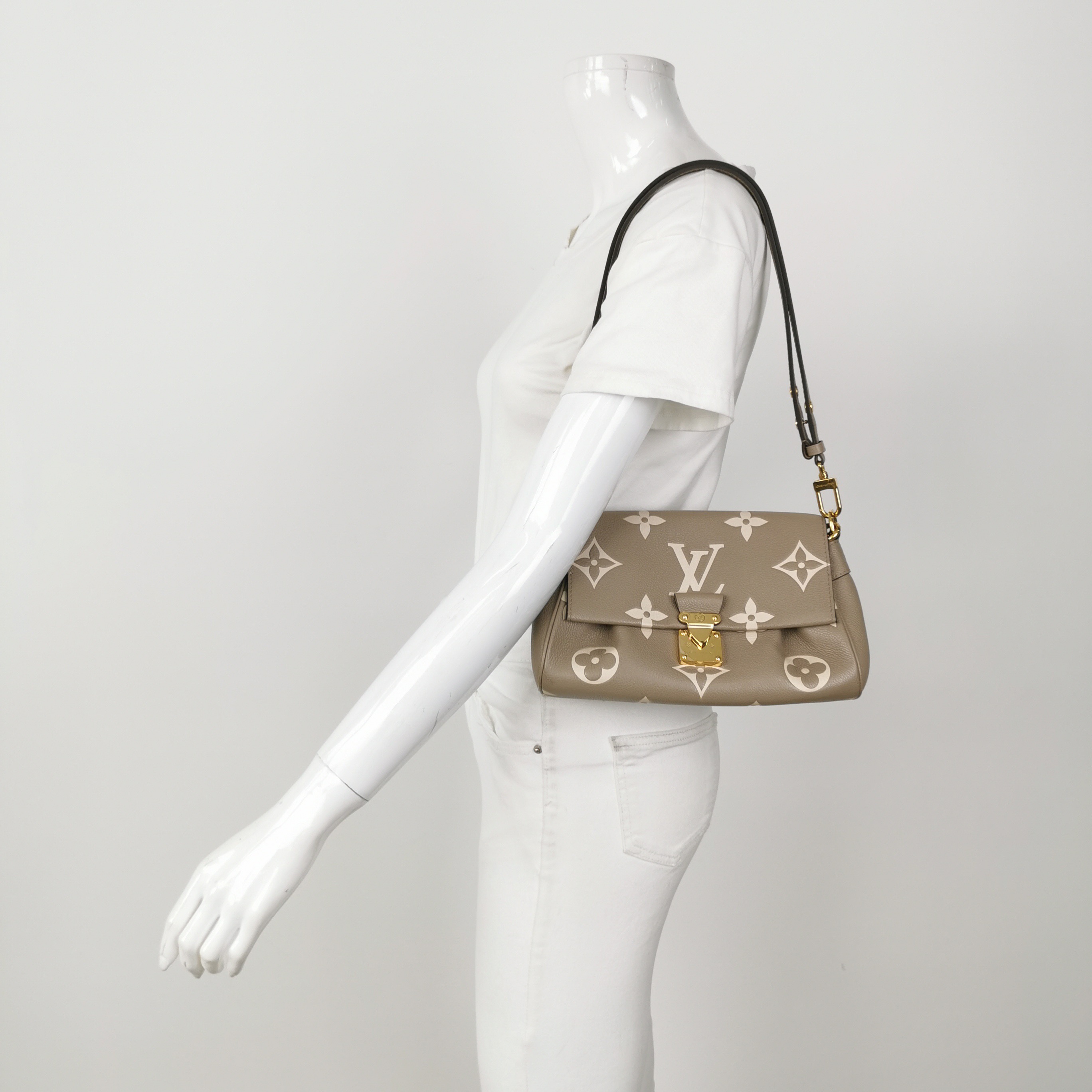 Louis Vuitton(LV) Favorite NM Handbag Bicolor Monogram Empreinte Giant — alternate view