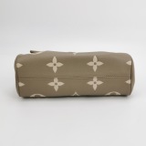 Louis Vuitton(LV) Favorite NM Handbag Bicolor Monogram Empreinte Giant — thumbnail 6