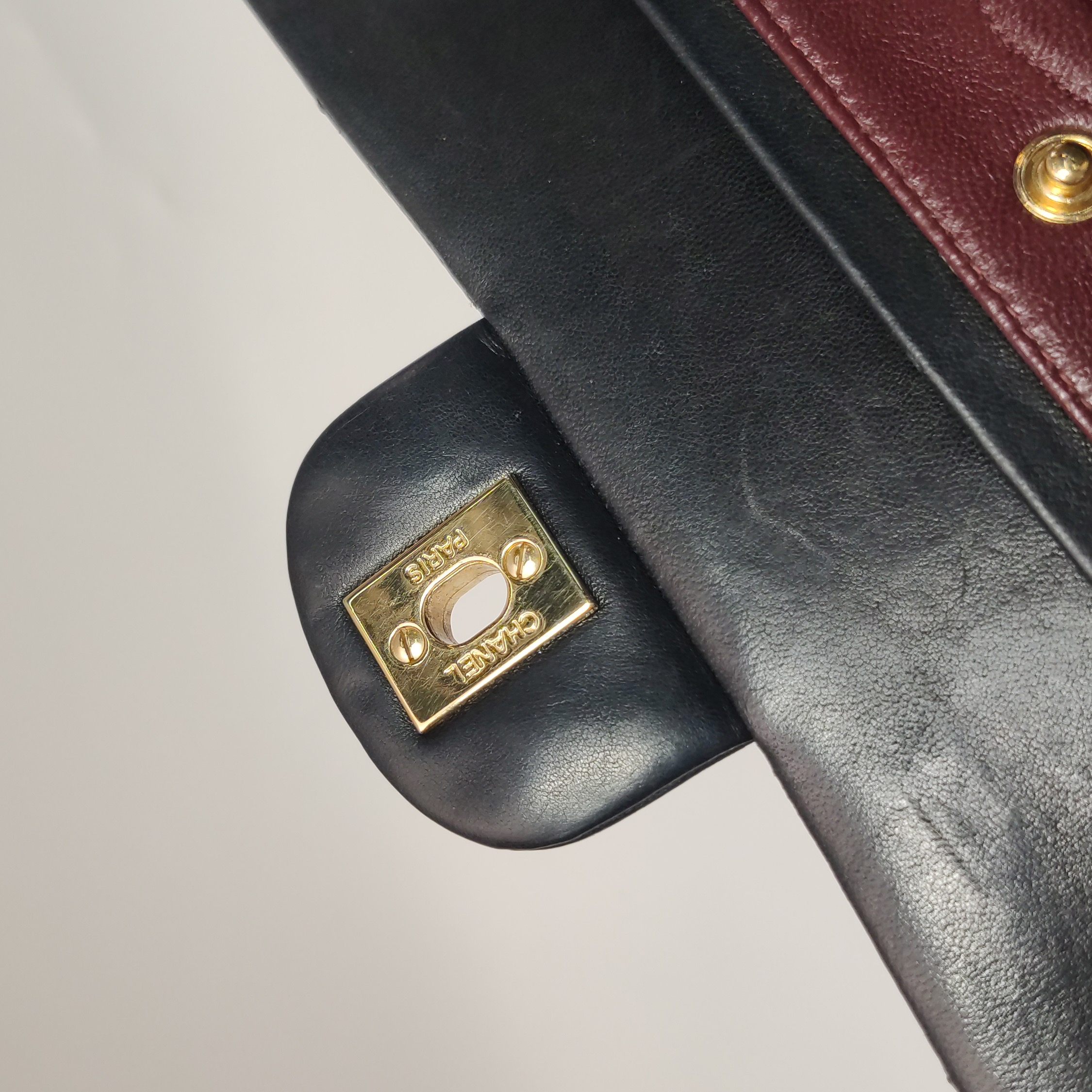 Chanel Classic Double Flap Bag Quilted Caviar Medium — photo 11 of 15