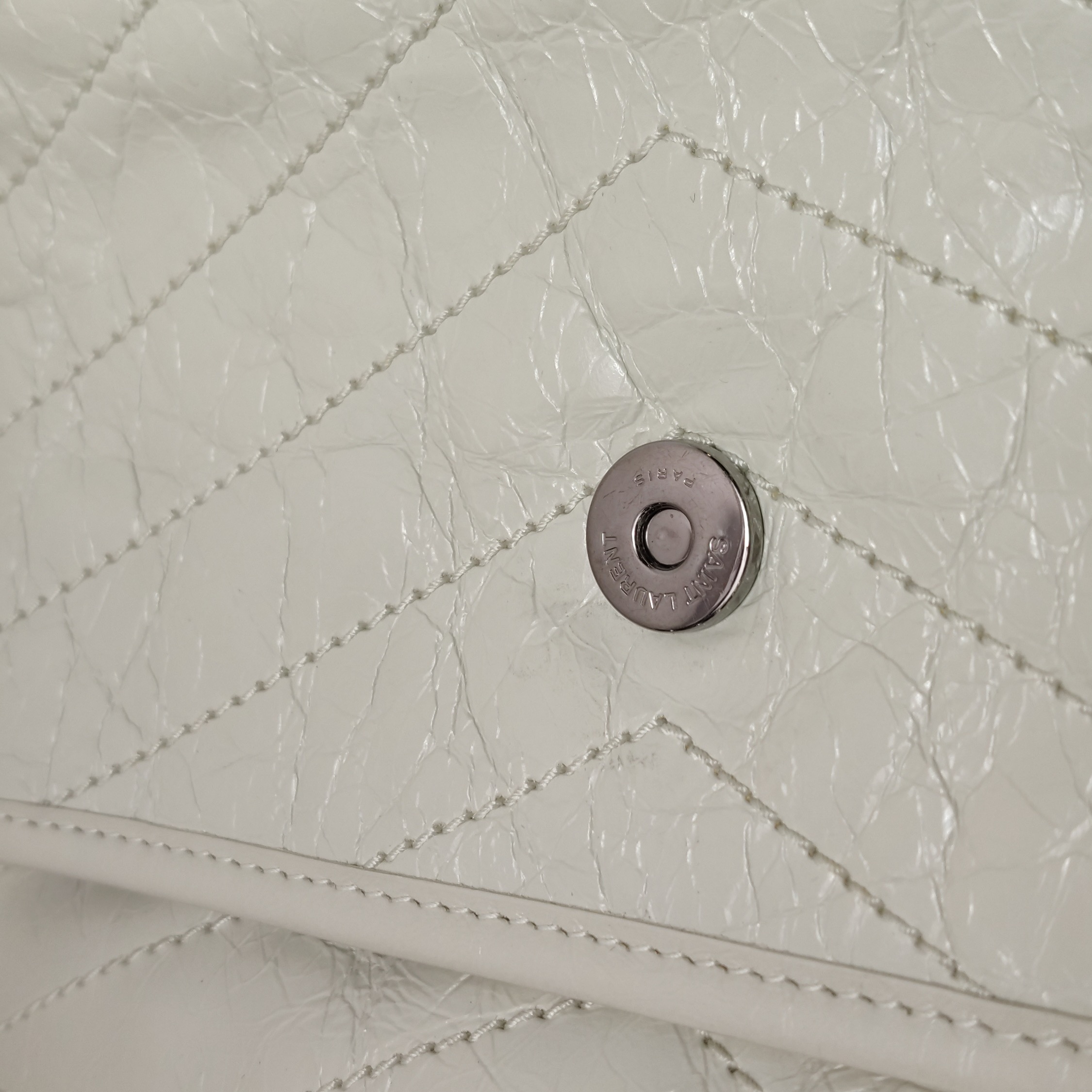 Saint Laurent Niki Chain Flap Bag Matelasse Chevron Leather Medium — photo 13 of 20