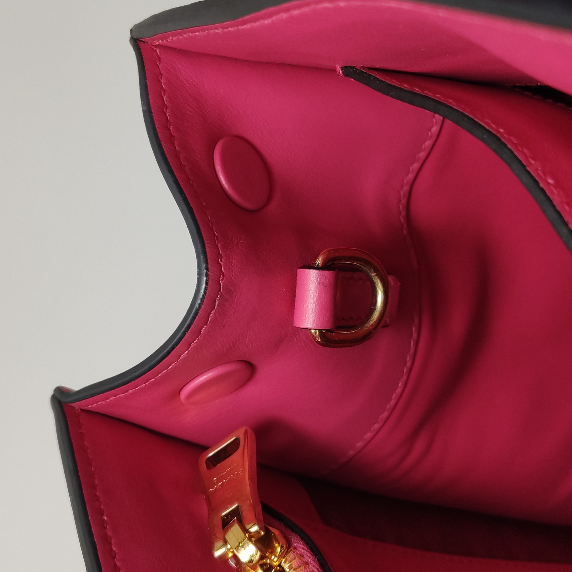 Prada Monochrome Tote Saffiano with City Calf Small — photo 13 of 25