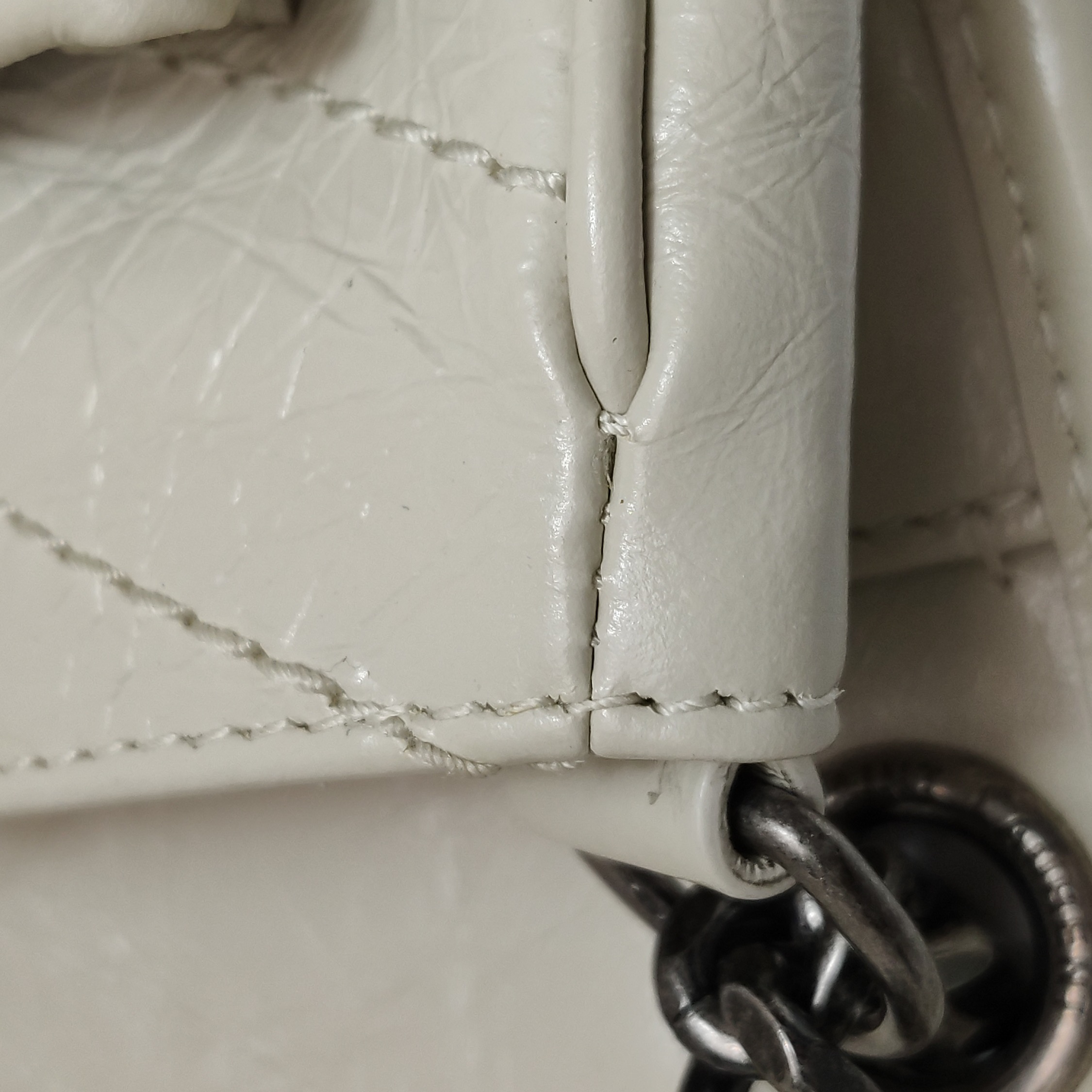 Saint Laurent Niki Chain Flap Bag Matelasse Chevron Leather Medium — photo 12 of 20