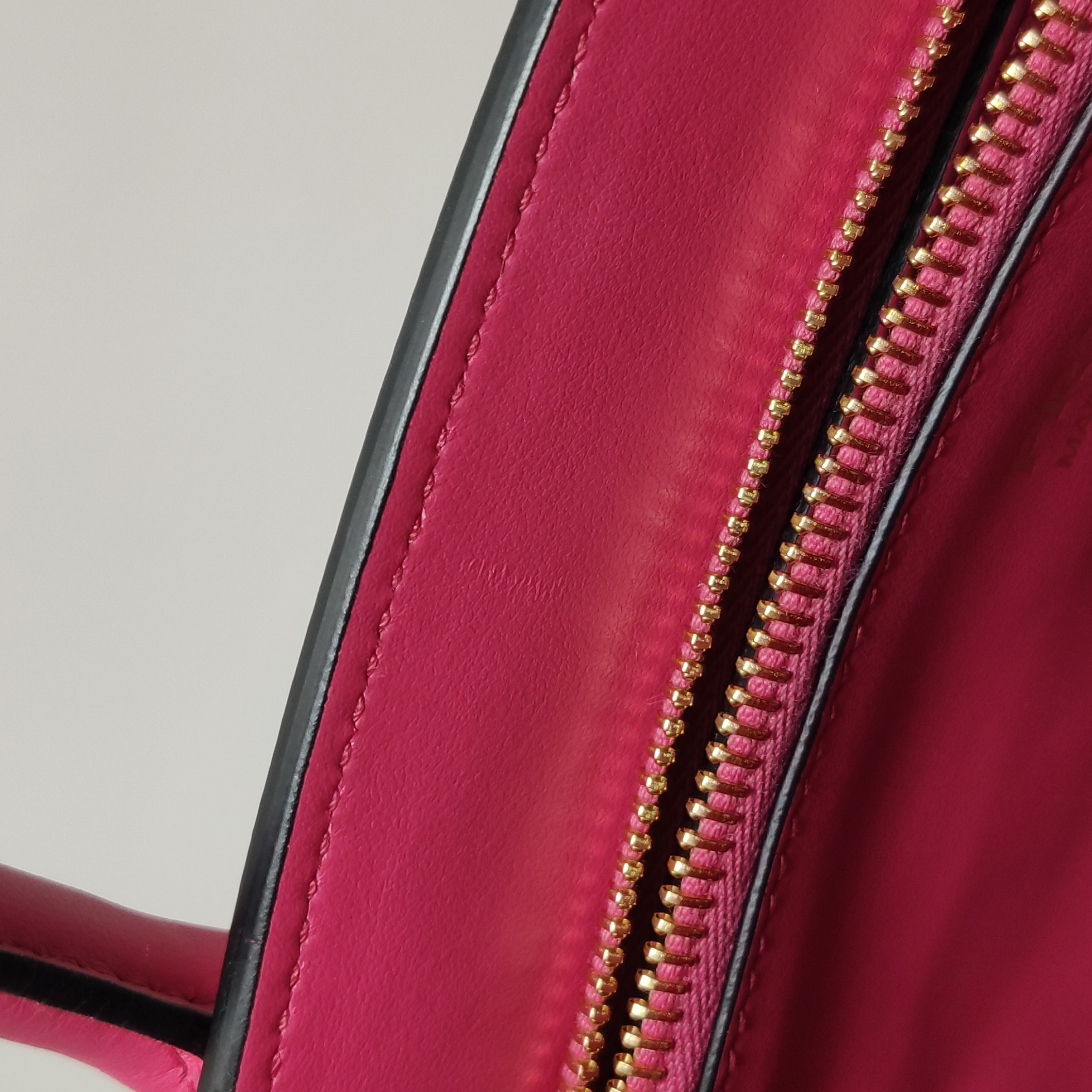 Prada Monochrome Tote Saffiano with City Calf Small — photo 12 of 25