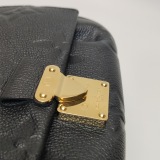 Louis Vuitton(LV) Favorite NM Handbag Monogram Empreinte Giant — thumbnail 10
