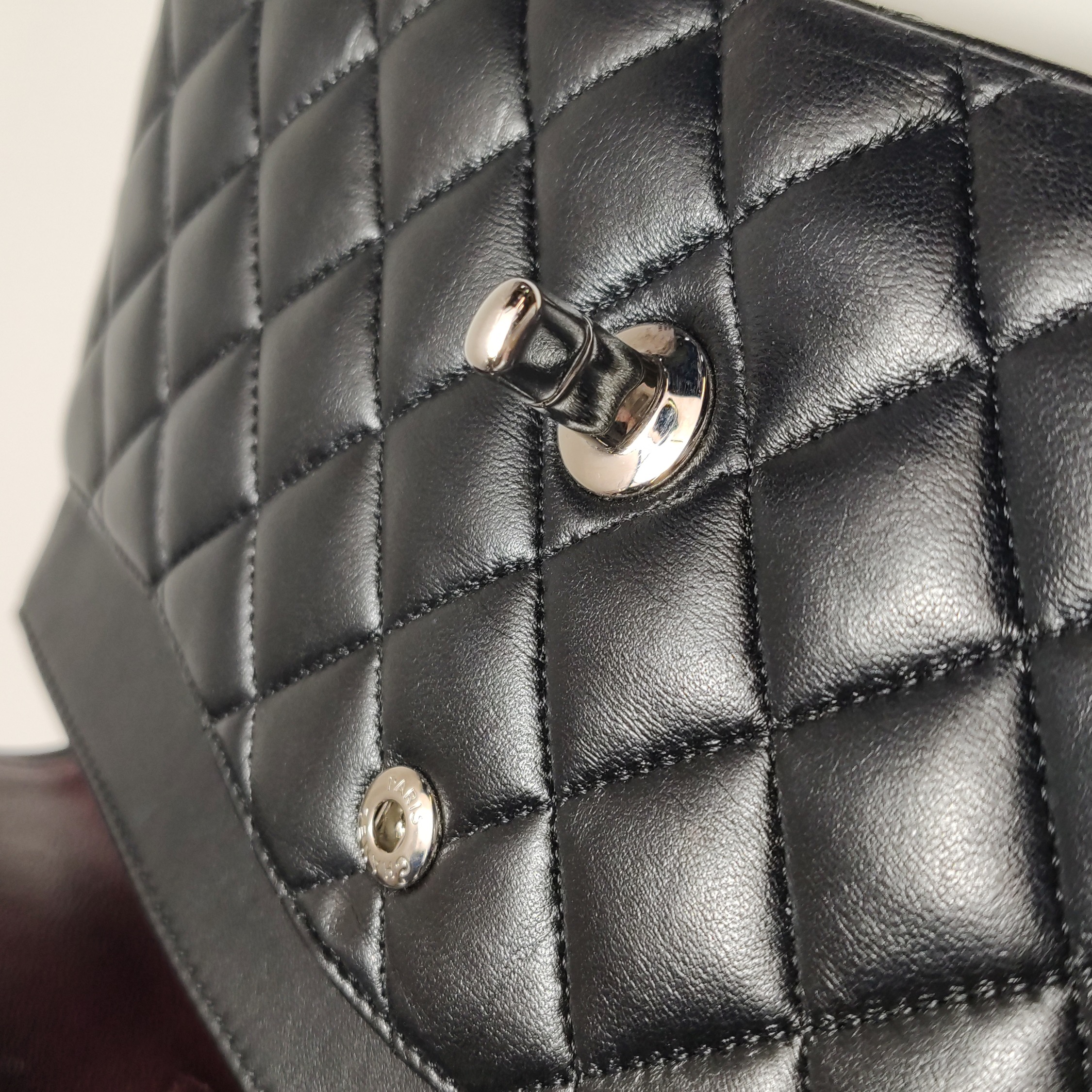 Chanel Classic Double Flap Bag Quilted Lambskin Medium — photo 10 of 16