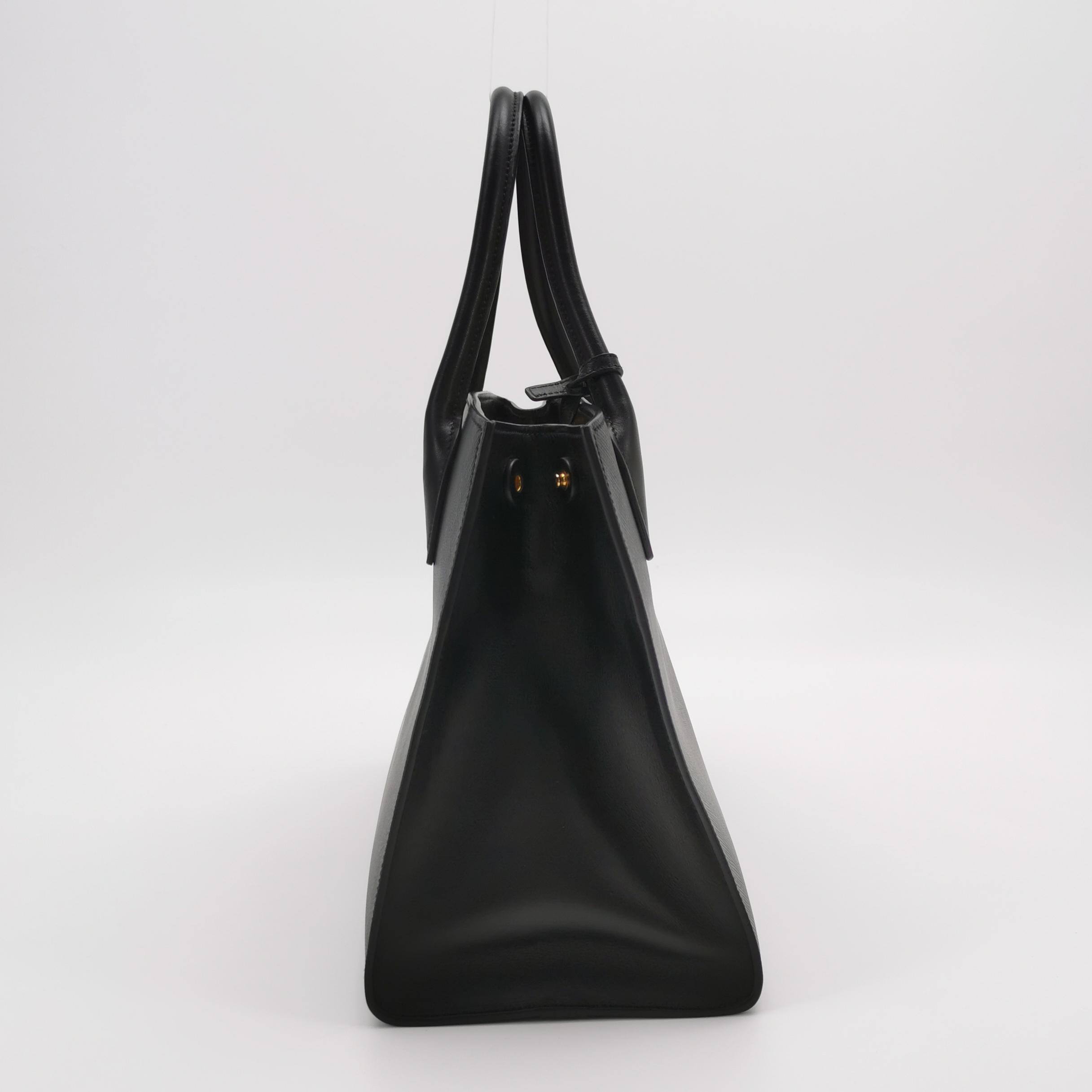 Prada Monochrome Tote Saffiano with City Calf Medium — photo 3 of 17
