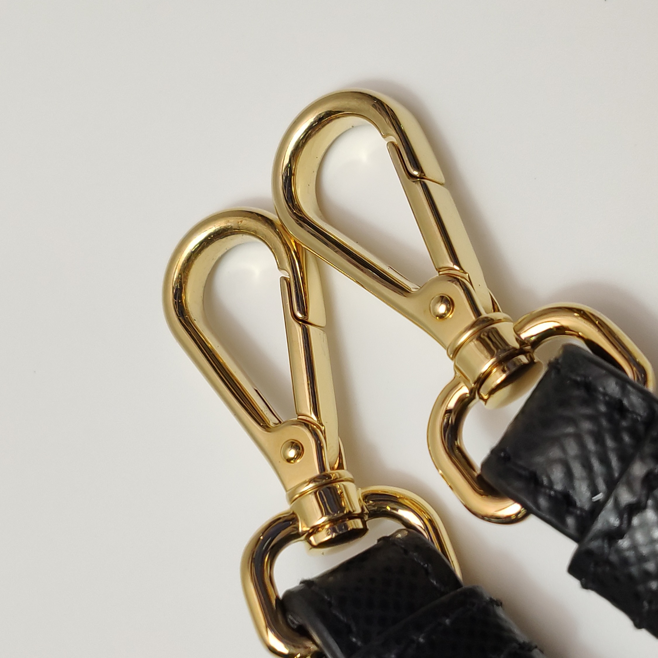 Prada Monochrome Tote Saffiano with City Calf Medium — photo 16 of 17