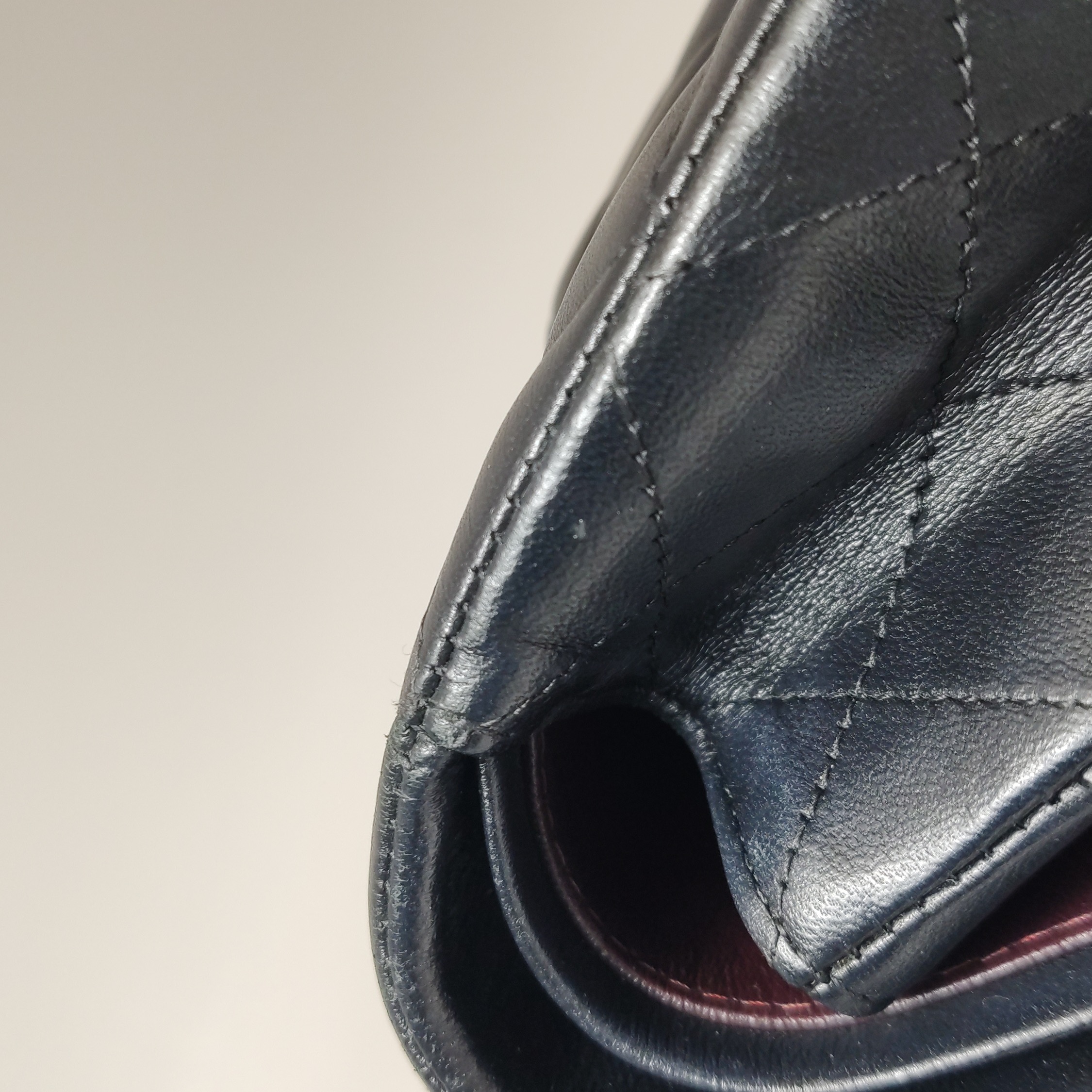 Chanel Classic Double Flap Bag Quilted Lambskin Medium — photo 11 of 16