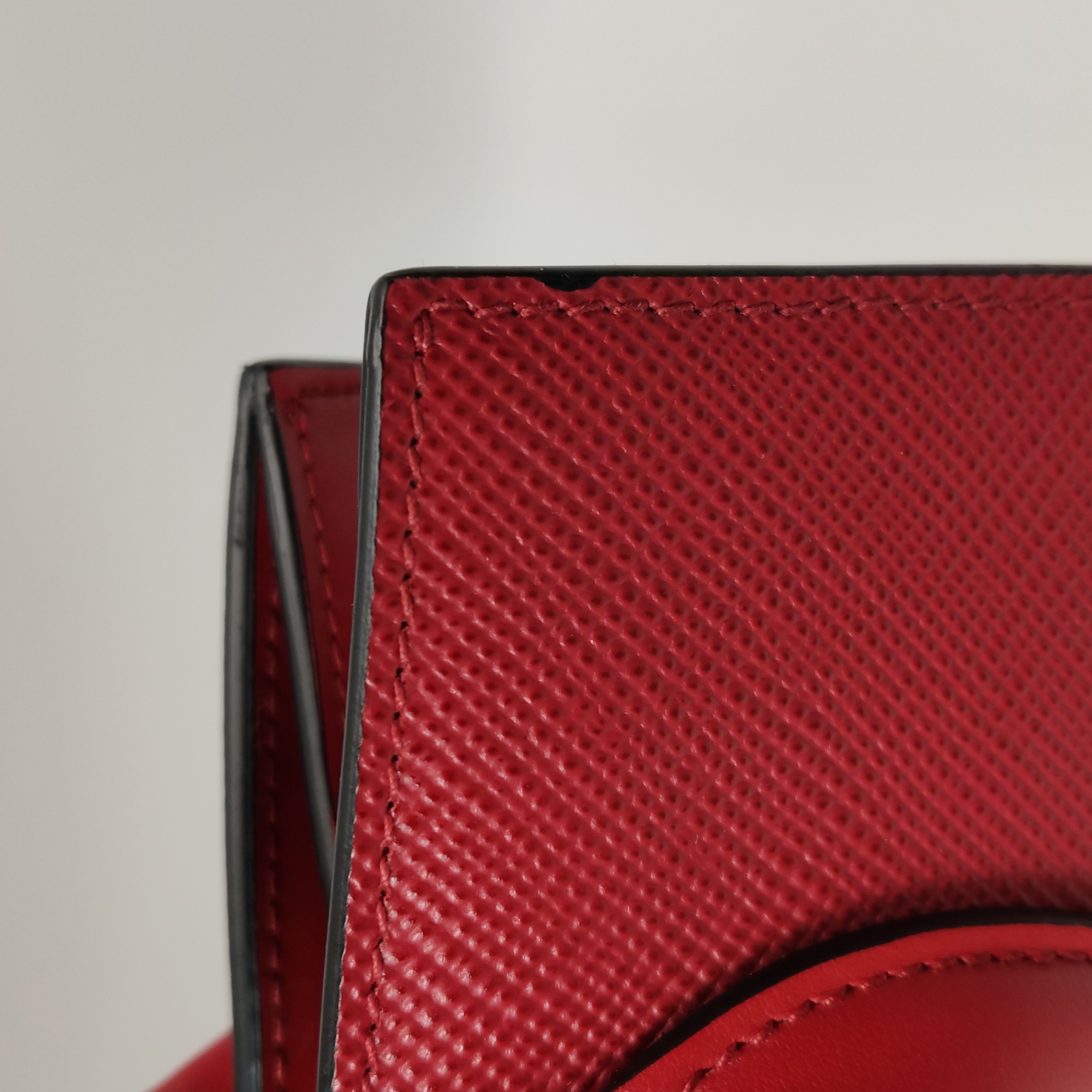 Prada Monochrome Tote Saffiano with City Calf Medium — photo 17 of 24
