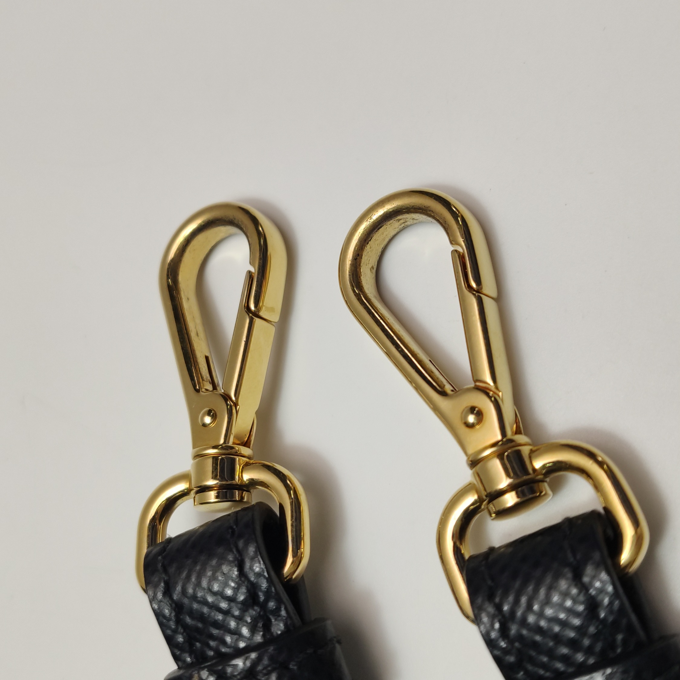 Prada Monochrome Tote Saffiano with City Calf Small — photo 15 of 25