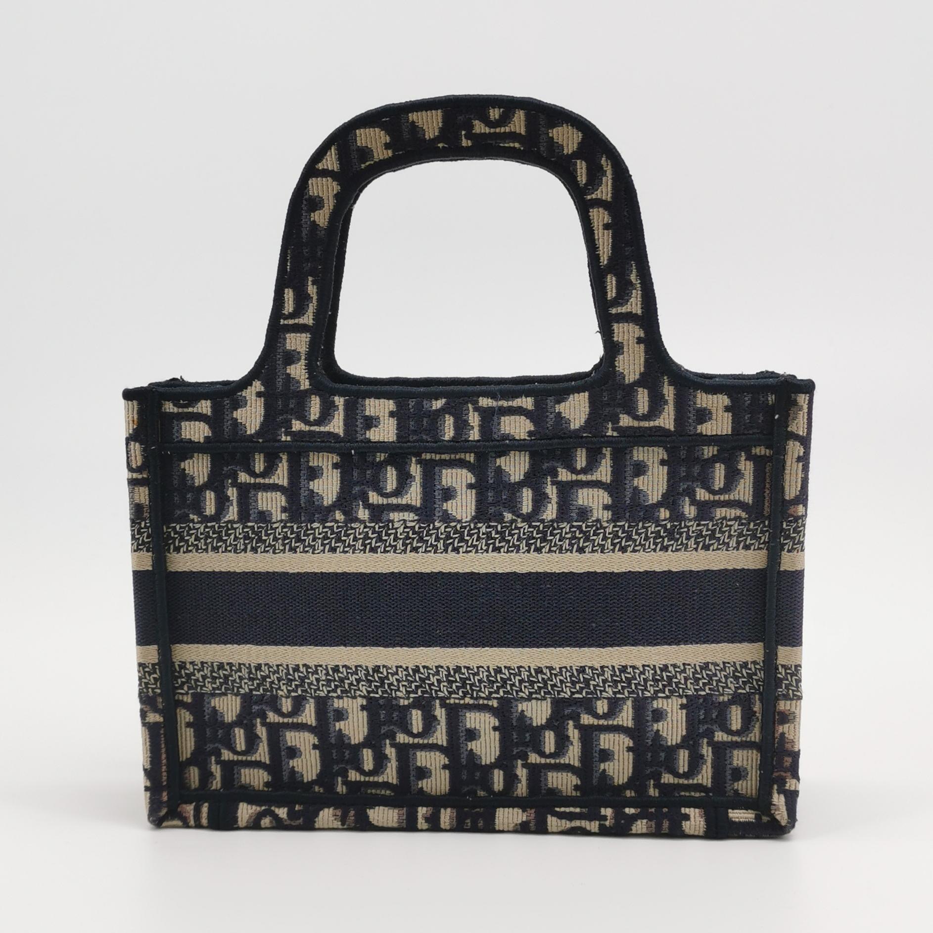 Dior Book Tote Oblique Canvas Mini — photo 5 of 11