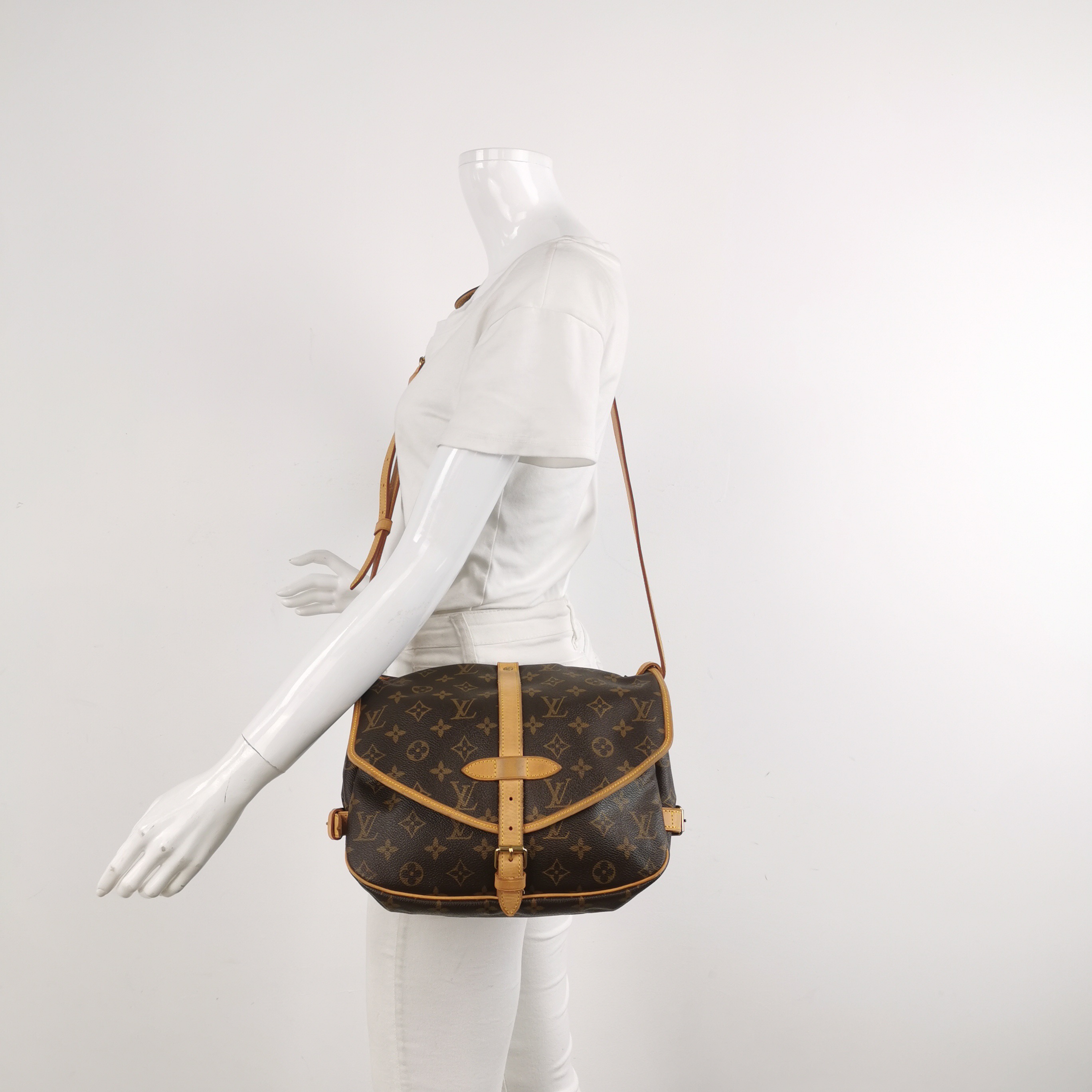 Louis Vuitton(LV) Saumur Handbag Monogram Canvas 35 — alternate view