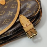 Louis Vuitton(LV) Saumur Handbag Monogram Canvas 35 — thumbnail 9