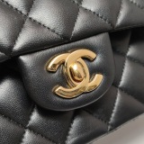Chanel Classic Double Flap Bag Quilted Caviar Medium — thumbnail 13