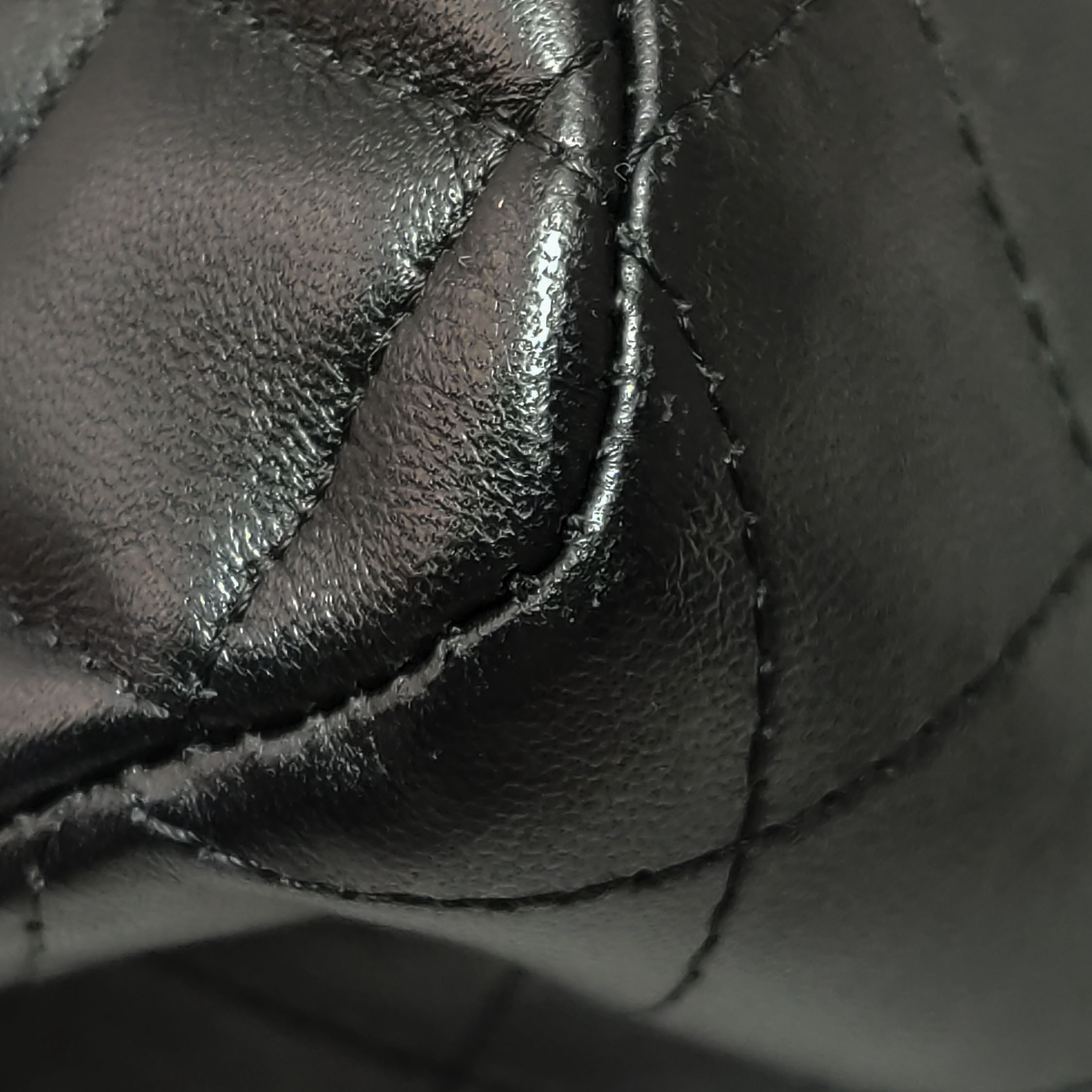 Chanel Classic Double Flap Bag Quilted Caviar Medium — photo 9 of 14