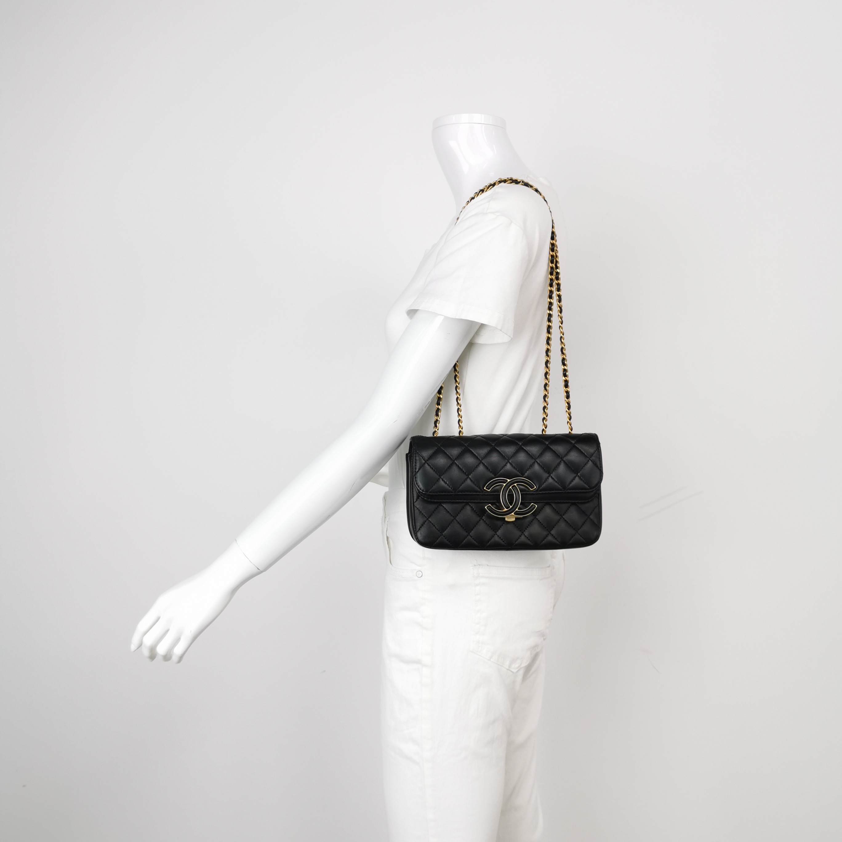 Chanel Golden Class Wallet on Chain Quilted Lambskin — alternate view
