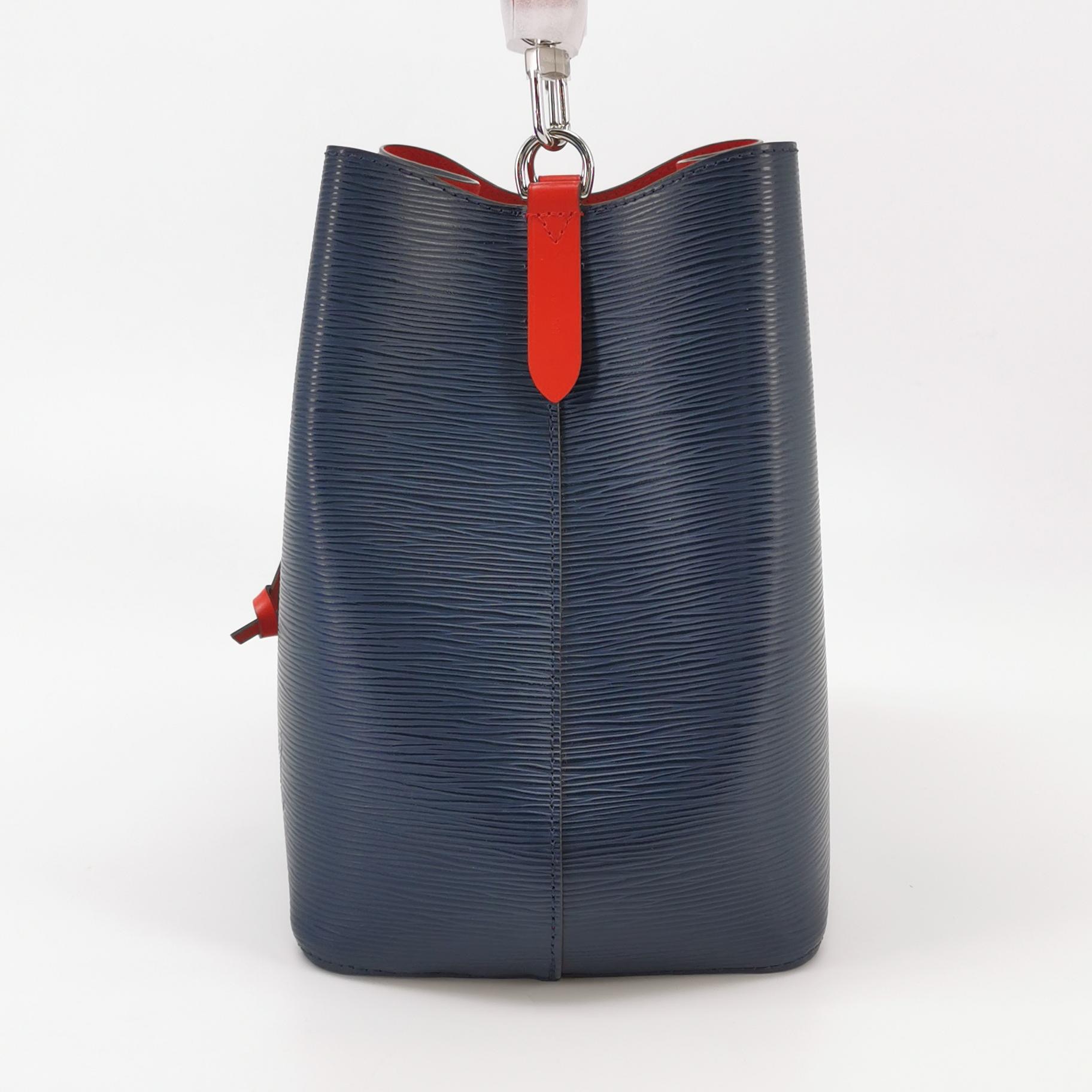 Louis Vuitton(LV) NeoNoe Handbag Epi Leather MM — photo 4 of 14