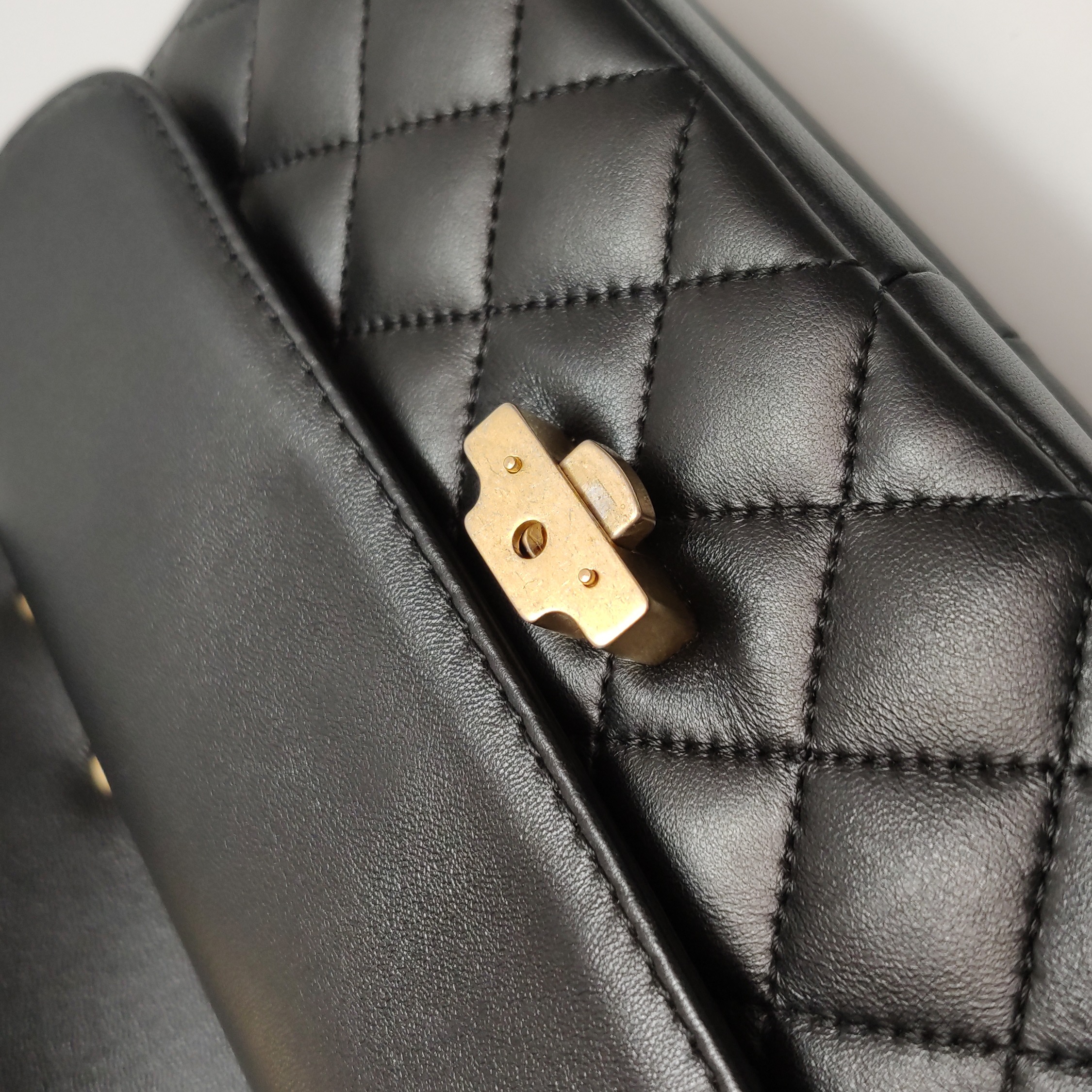 Chanel Golden Class Wallet on Chain Quilted Lambskin — photo 11 of 18