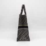 Dior Book Tote Oblique Canvas Large — thumbnail 4