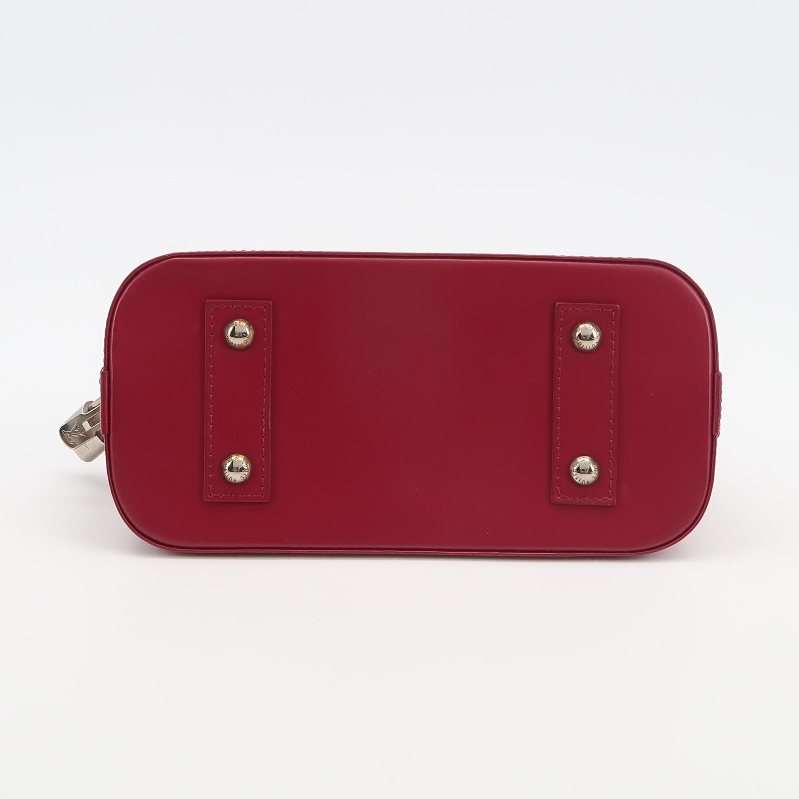 Louis Vuitton(LV) Alma Handbag Epi Leather BB — photo 6 of 25