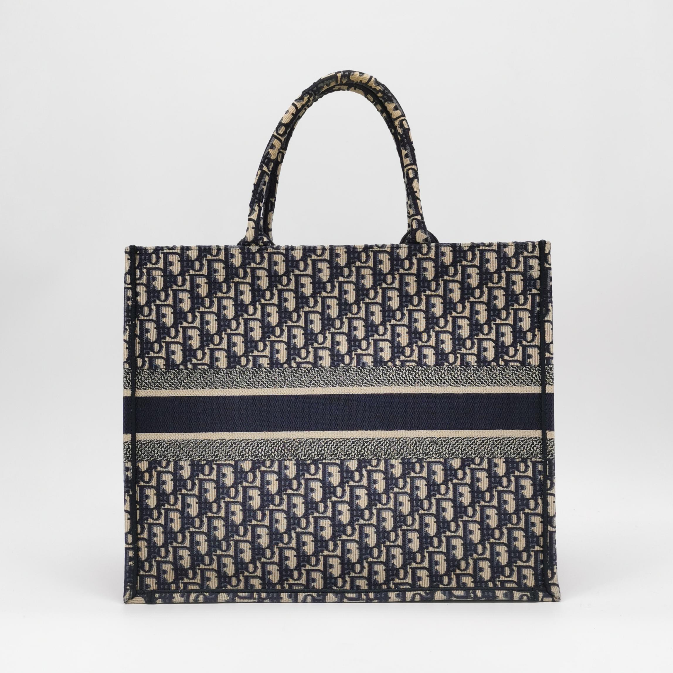 Dior Book Tote Oblique Canvas Large — photo 5 of 15