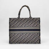 Dior Book Tote Oblique Canvas Large — thumbnail 5