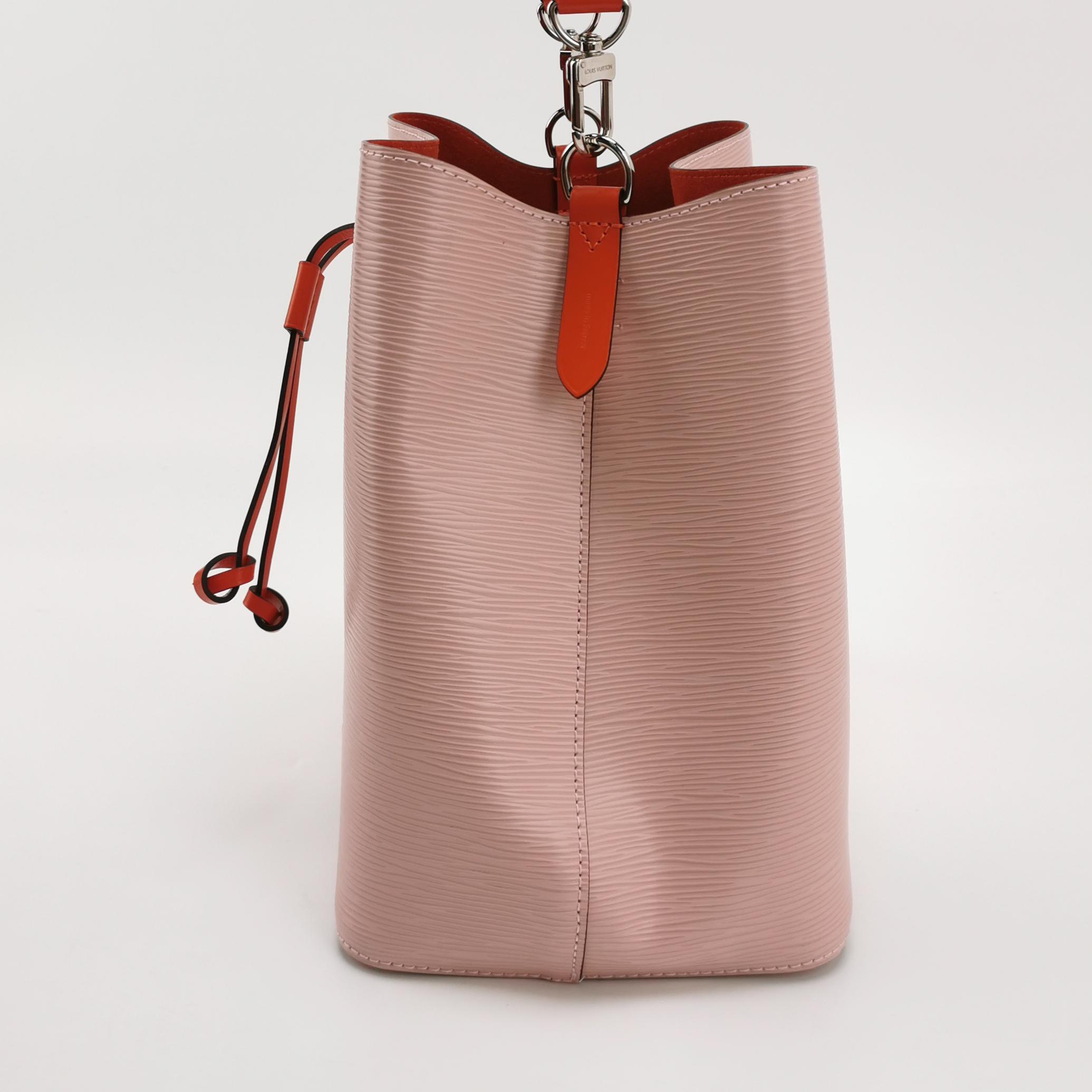 Louis Vuitton(LV) NeoNoe Handbag Epi Leather MM — photo 3 of 13