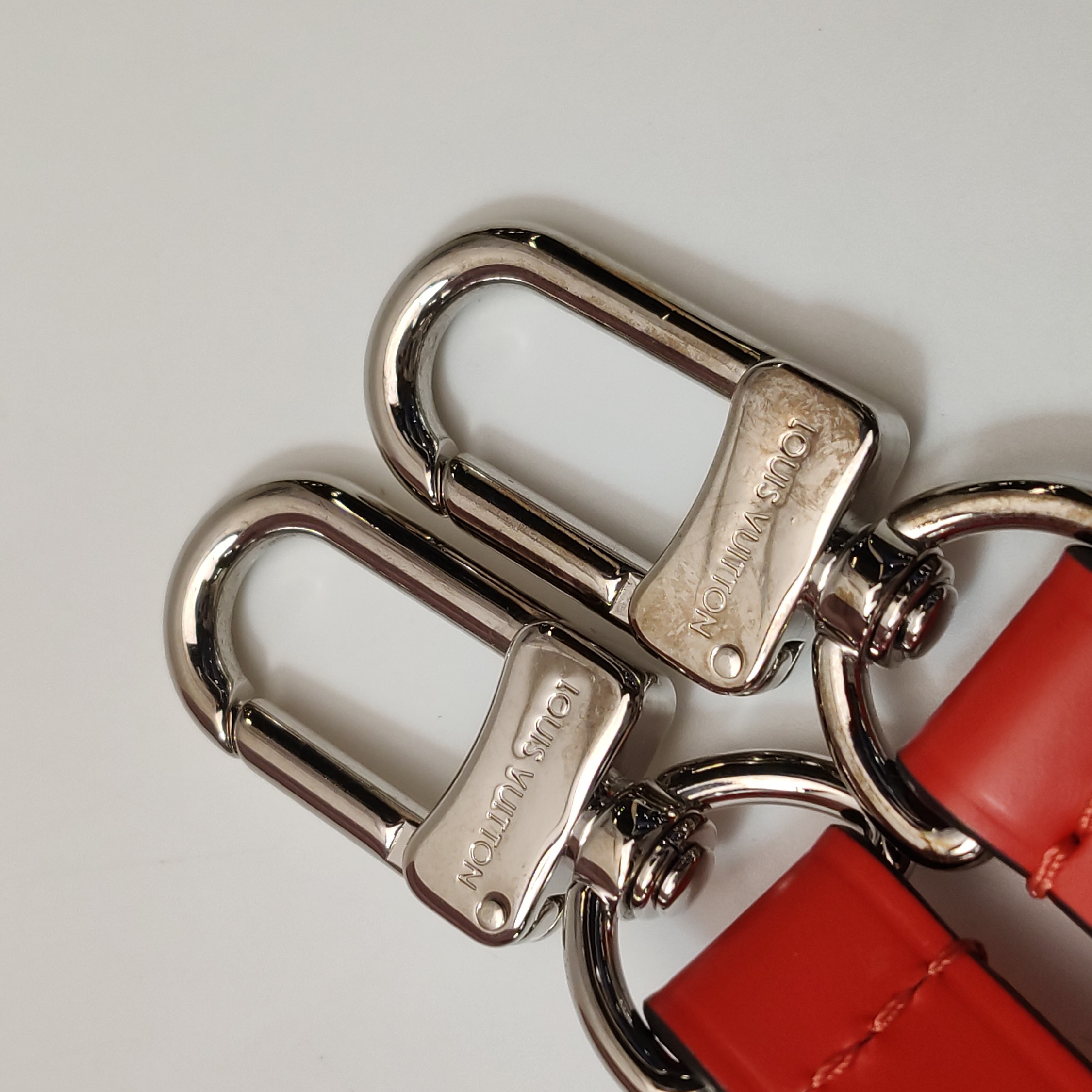 Louis Vuitton(LV) NeoNoe Handbag Epi Leather MM — photo 13 of 13