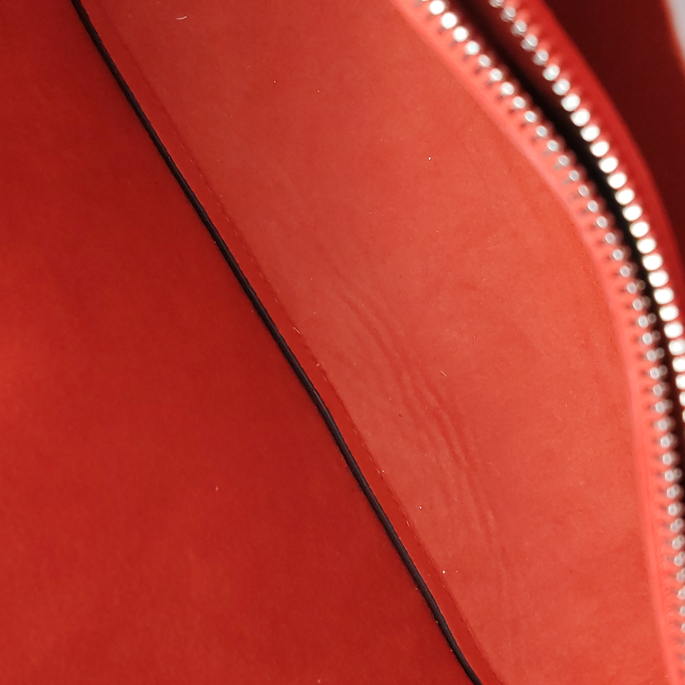 Louis Vuitton(LV) NeoNoe Handbag Epi Leather MM — photo 9 of 13