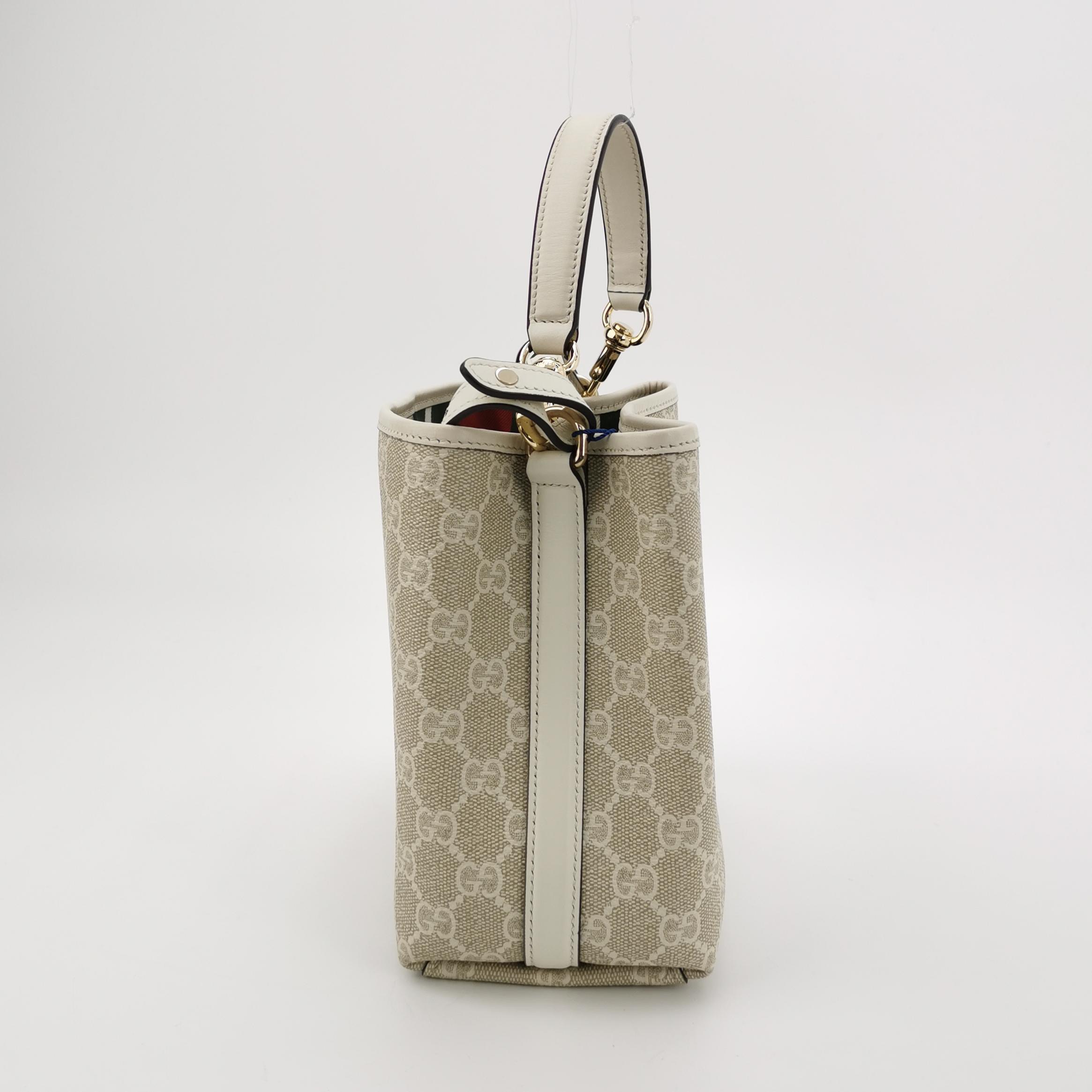 Gucci GG Emblem Bucket Bag GG Coated Canvas Small — photo 5 of 15