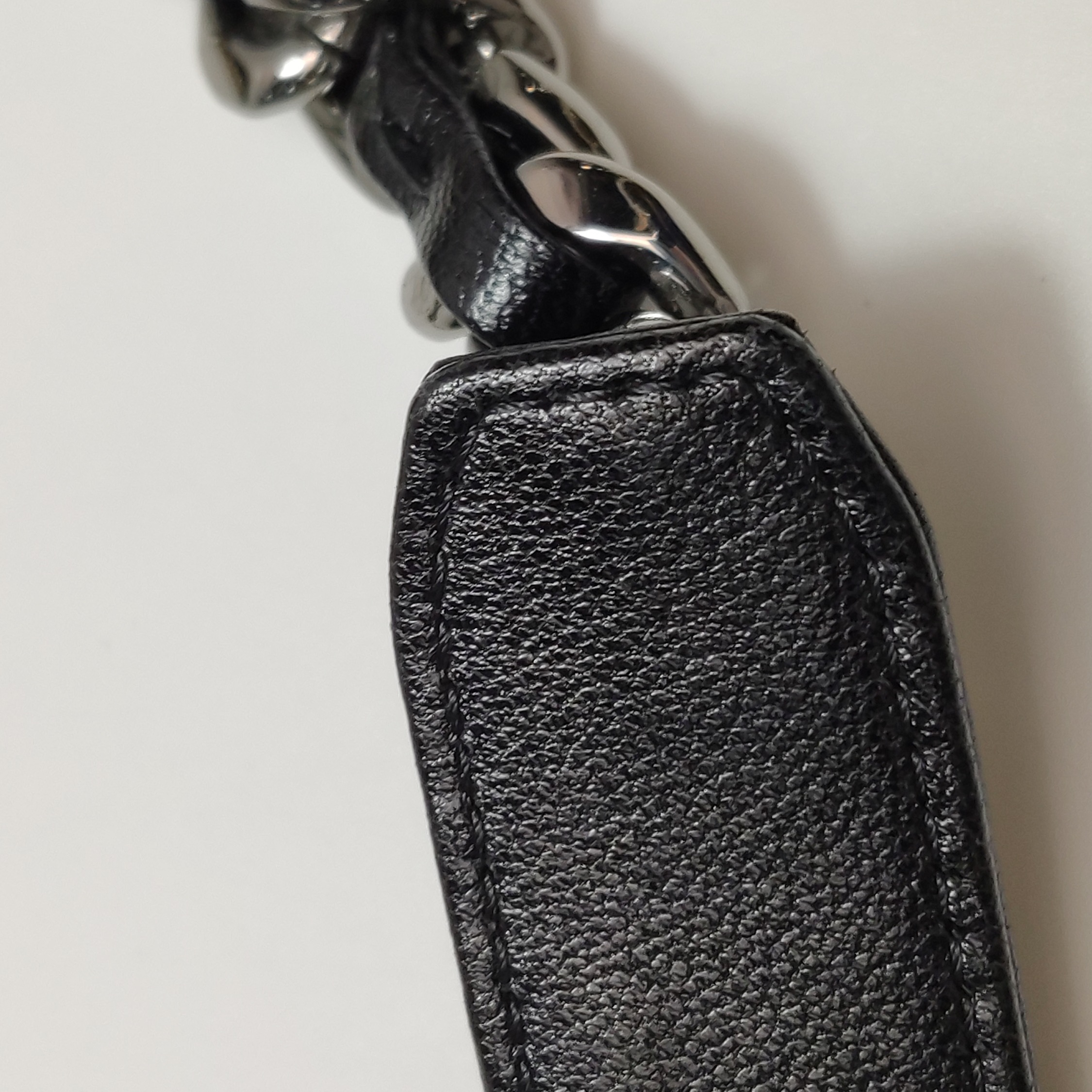Chanel 19 Wallet on Chain Quilted Lambskin — photo 17 of 20