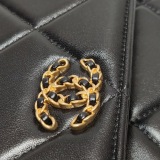 Chanel 19 Wallet on Chain Quilted Lambskin — thumbnail 9