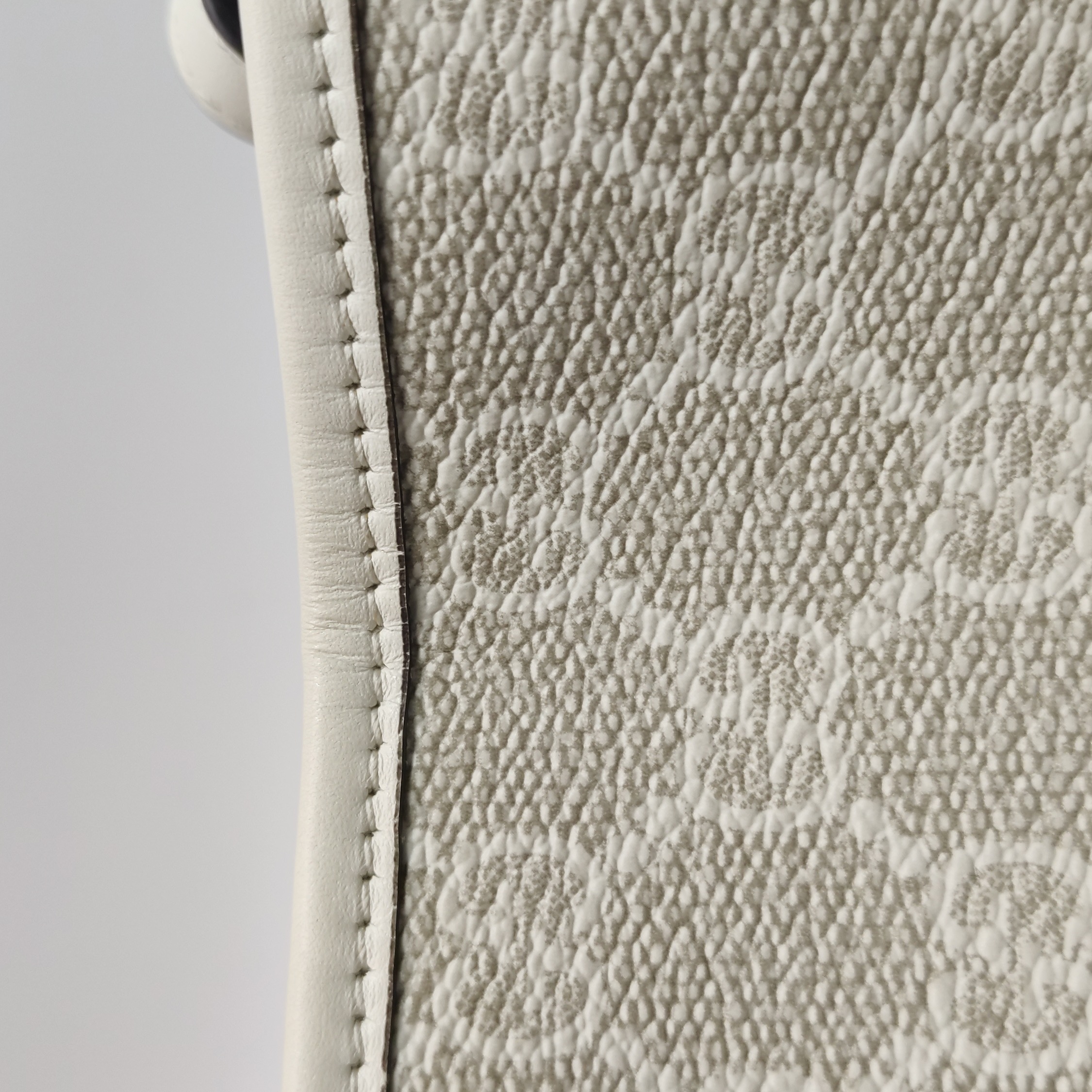 Gucci GG Emblem Bucket Bag GG Coated Canvas Small — photo 13 of 15