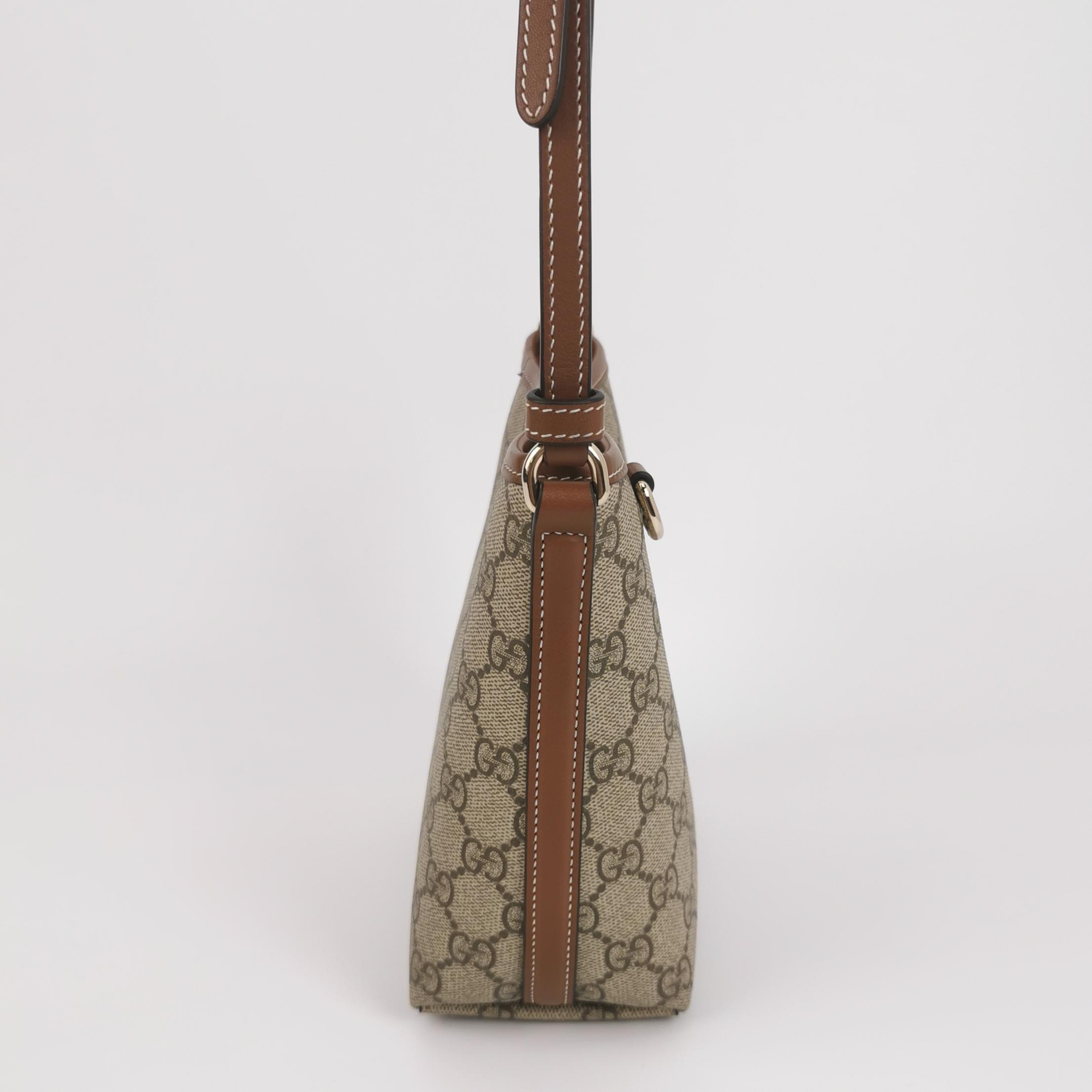 Gucci GG Emblem Bucket Bag GG Coated Canvas Nano — photo 4 of 13